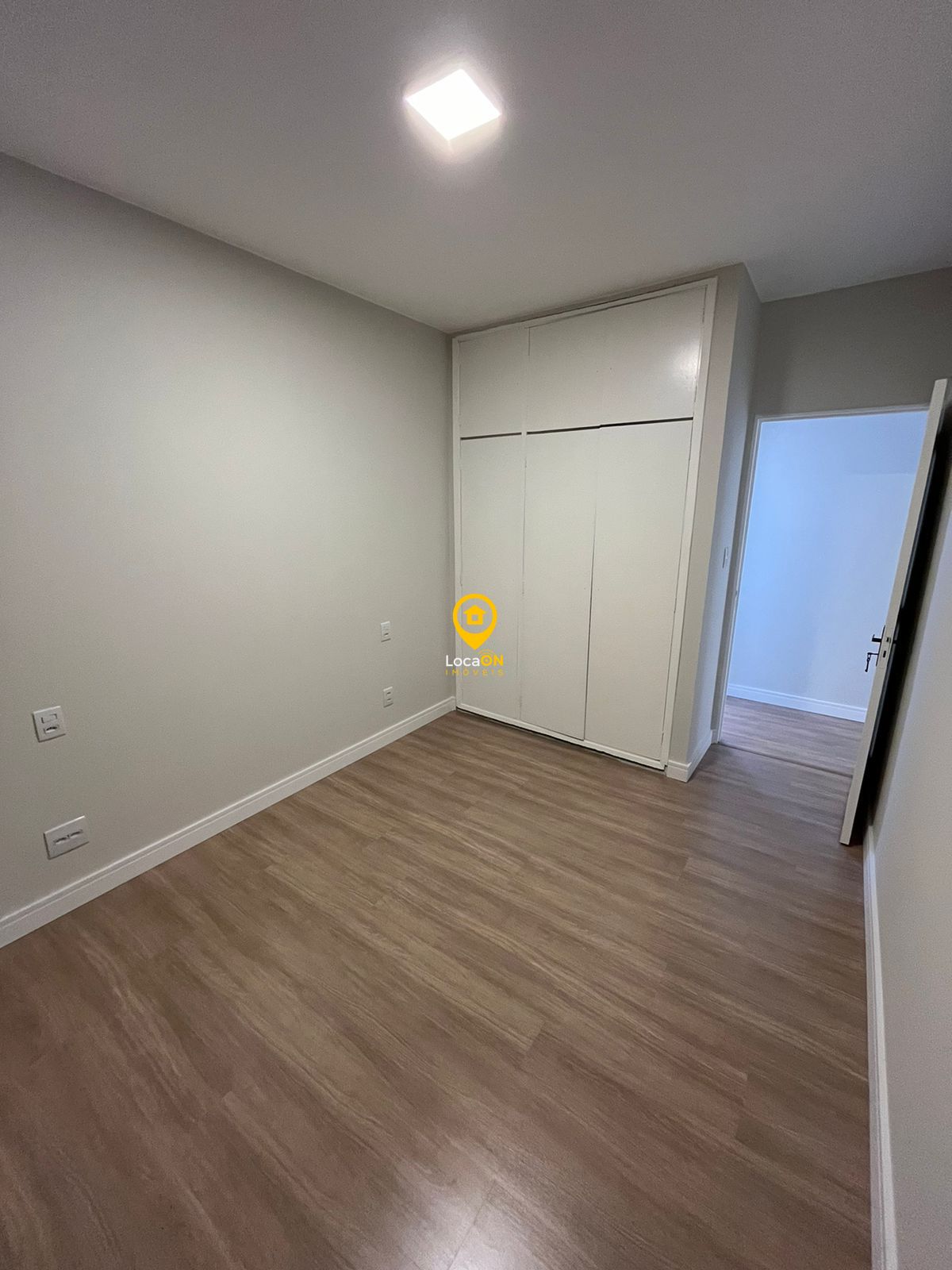 Apartamento à venda com 2 quartos, 70m² - Foto 7