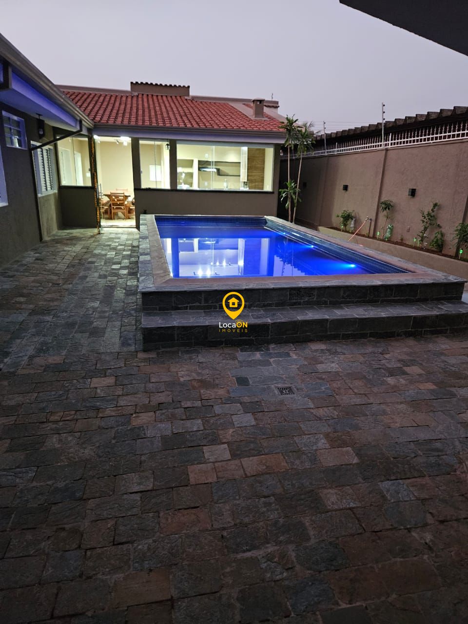 Casa à venda e aluguel com 3 quartos, 150m² - Foto 12