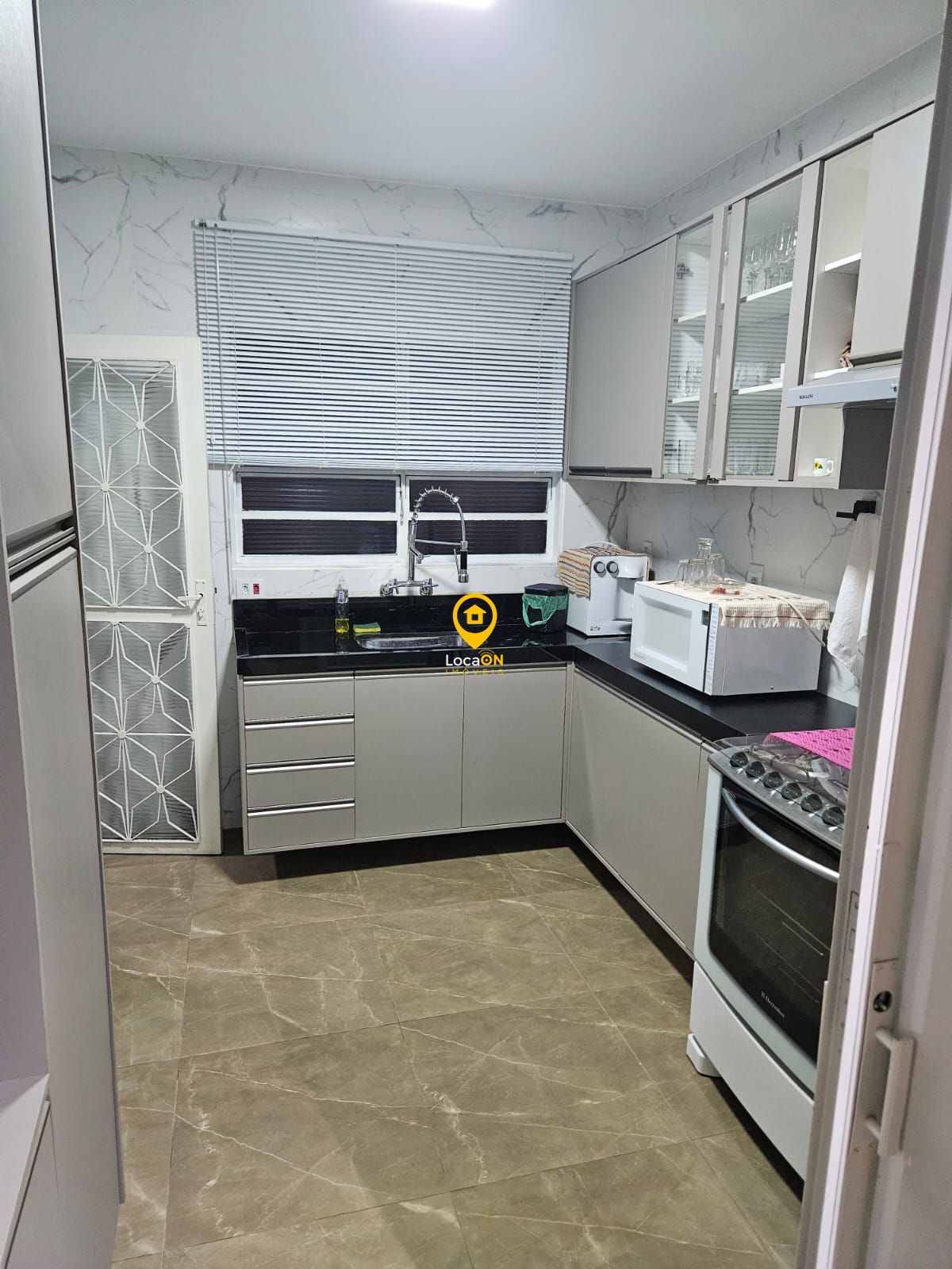 Casa à venda e aluguel com 3 quartos, 150m² - Foto 25