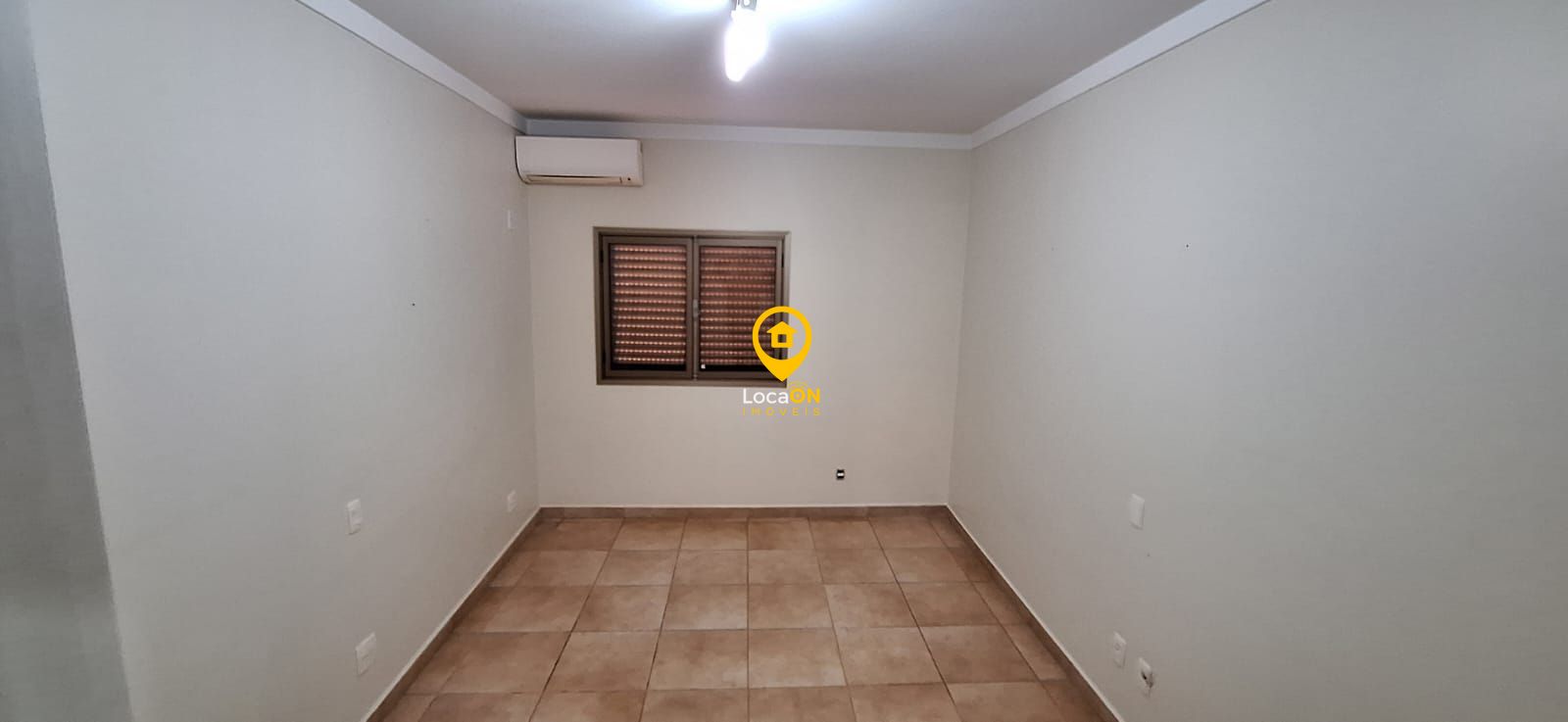 Casa de Condomínio para alugar com 4 quartos, 285m² - Foto 36