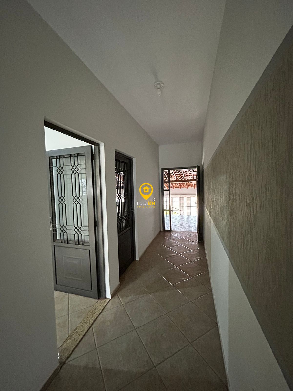 Casa para alugar com 3 quartos, 220m² - Foto 12