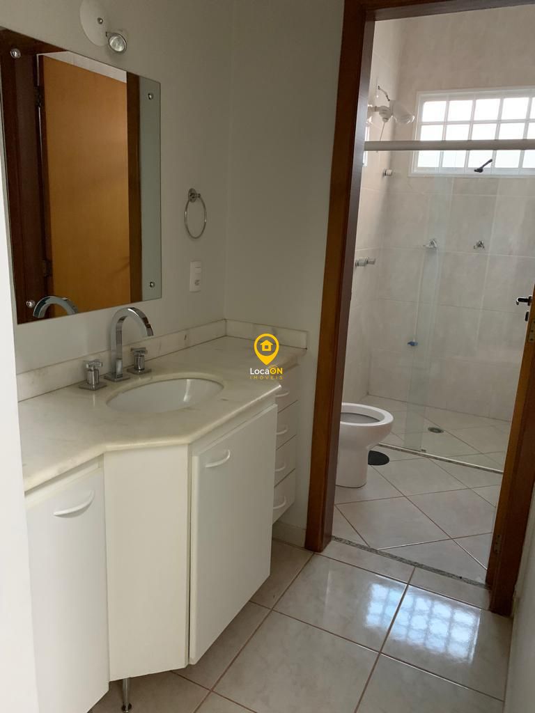 Vende - casa na ribeirânia com 4 dormitórios e piscina