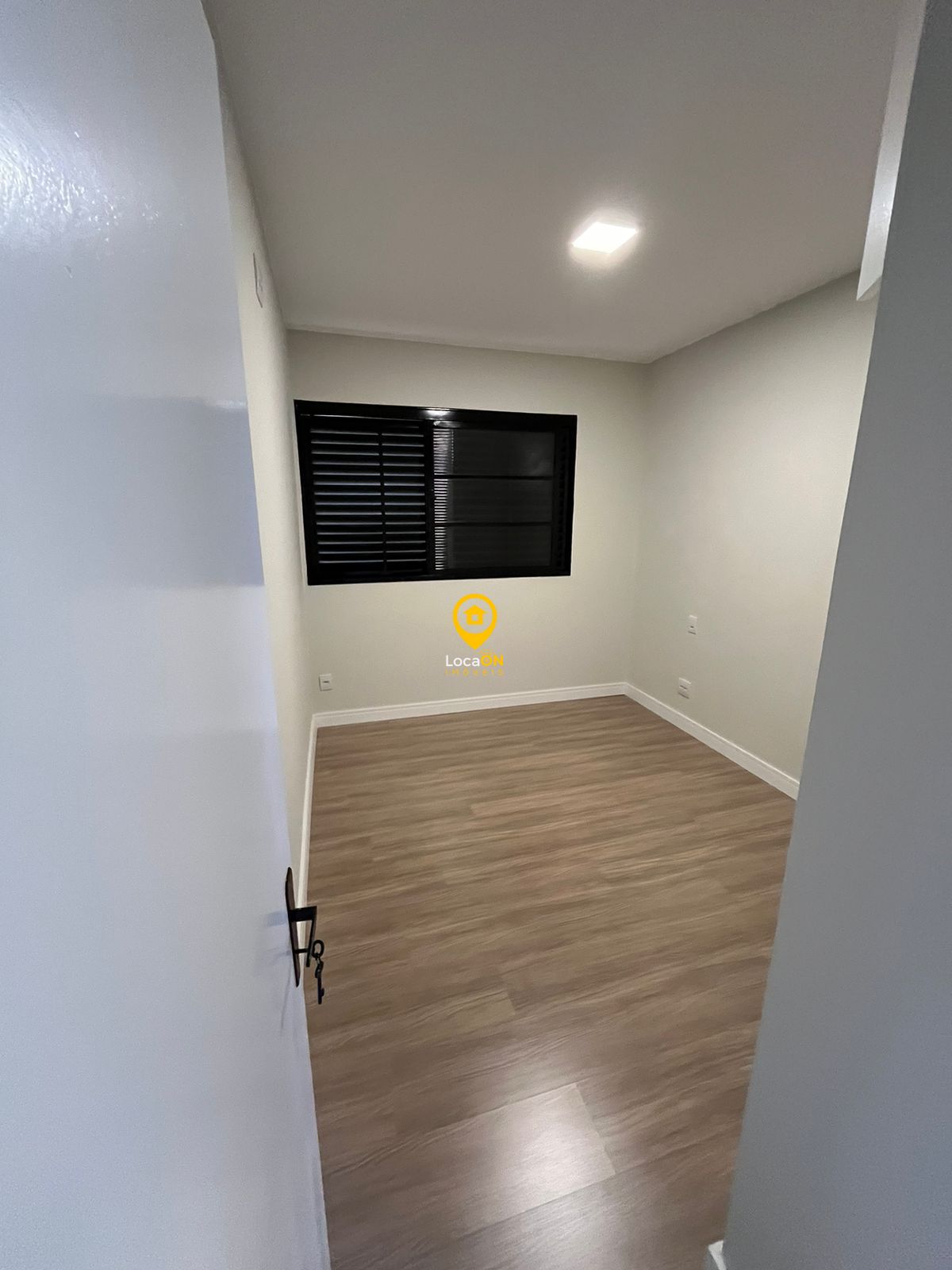 Apartamento à venda com 2 quartos, 70m² - Foto 8