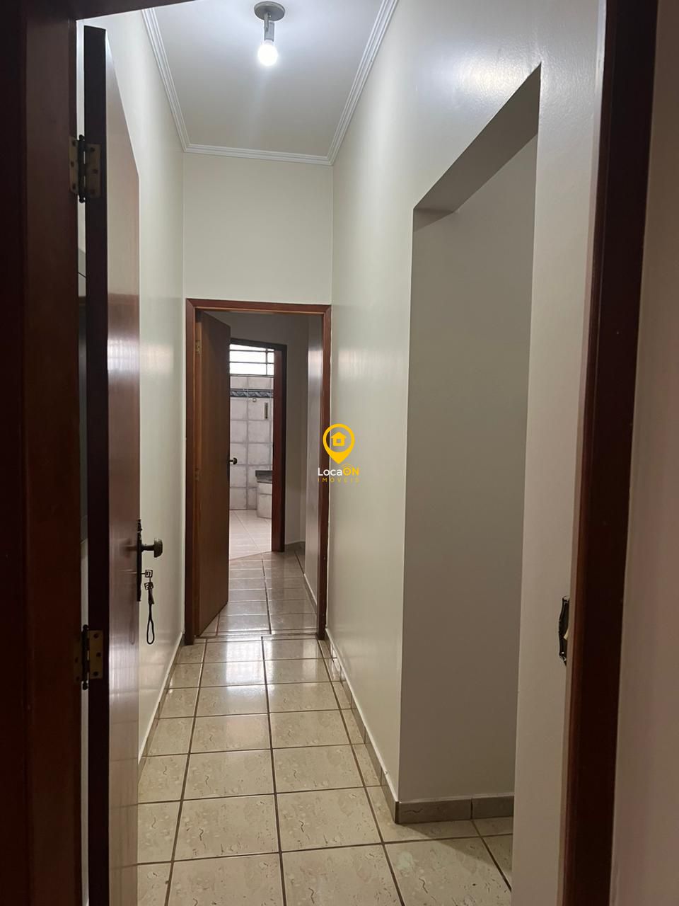 Casa para alugar com 3 quartos, 229m² - Foto 11