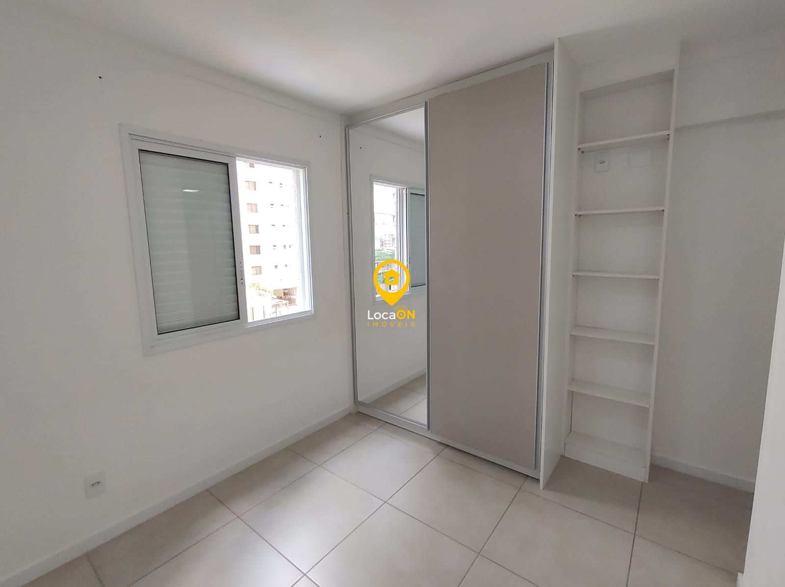 Apartamento para alugar com 2 quartos, 65m² - Foto 13