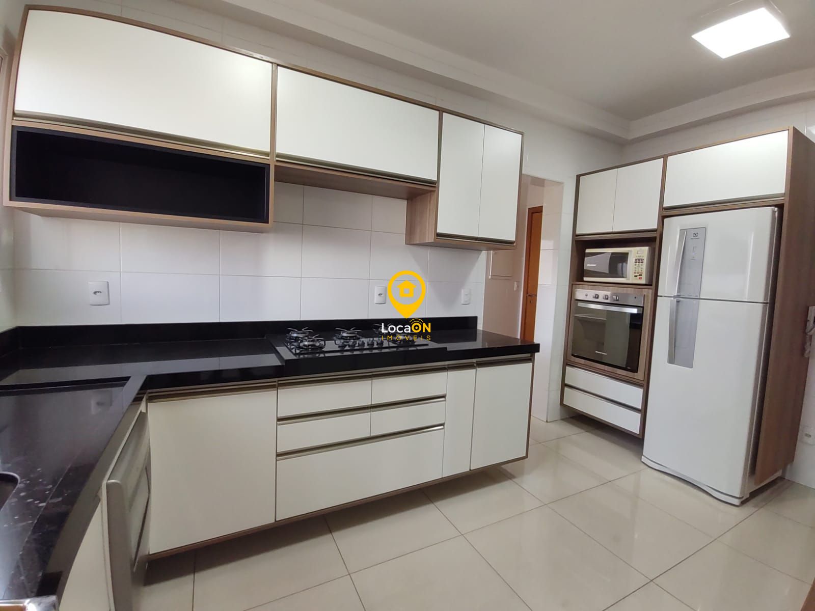 Apartamento para alugar com 3 quartos, 144m² - Foto 15