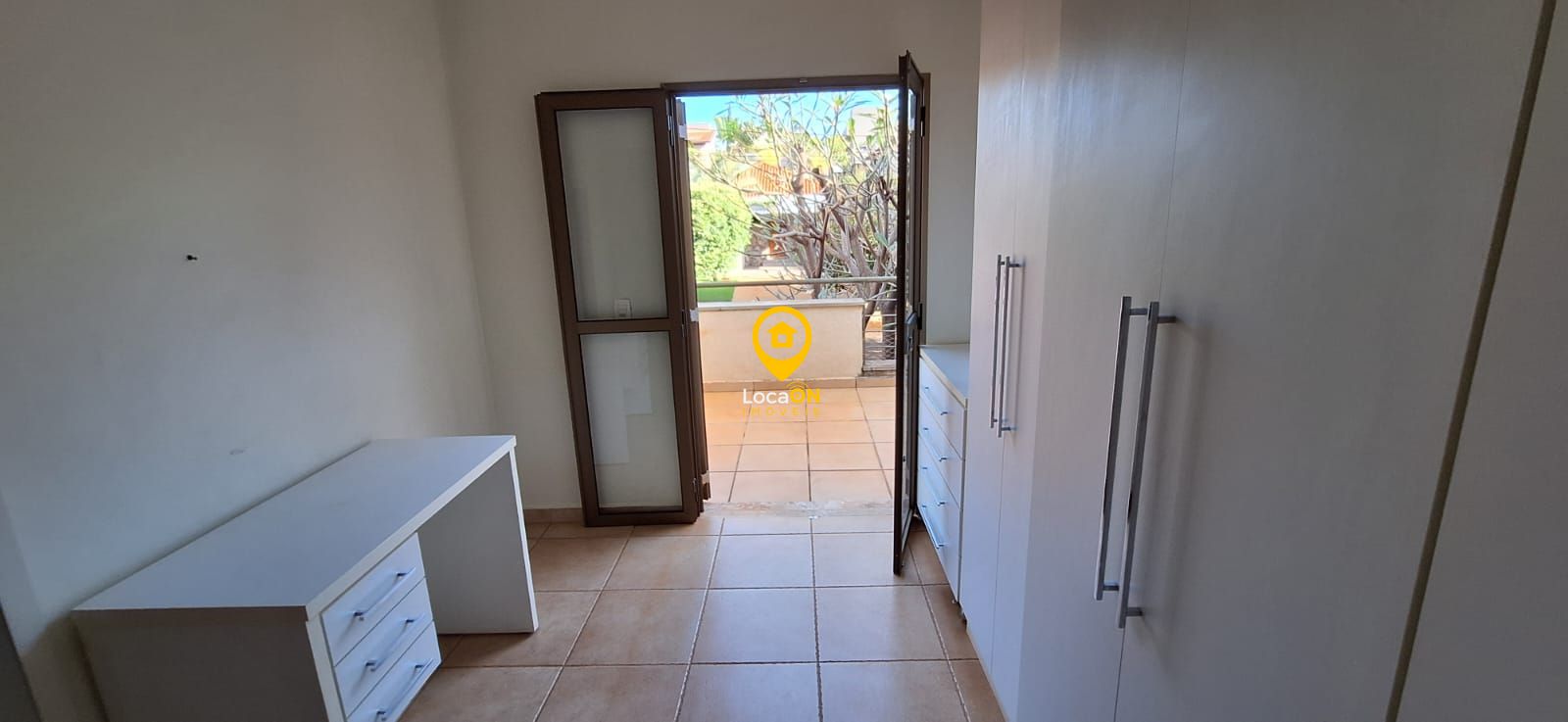 Casa de Condomínio para alugar com 4 quartos, 285m² - Foto 25