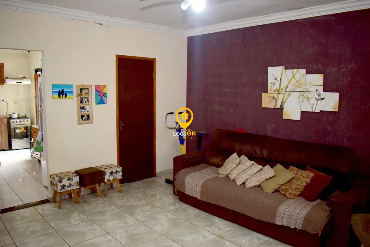 Casa, 3 quartos, 183 m² - Foto 2