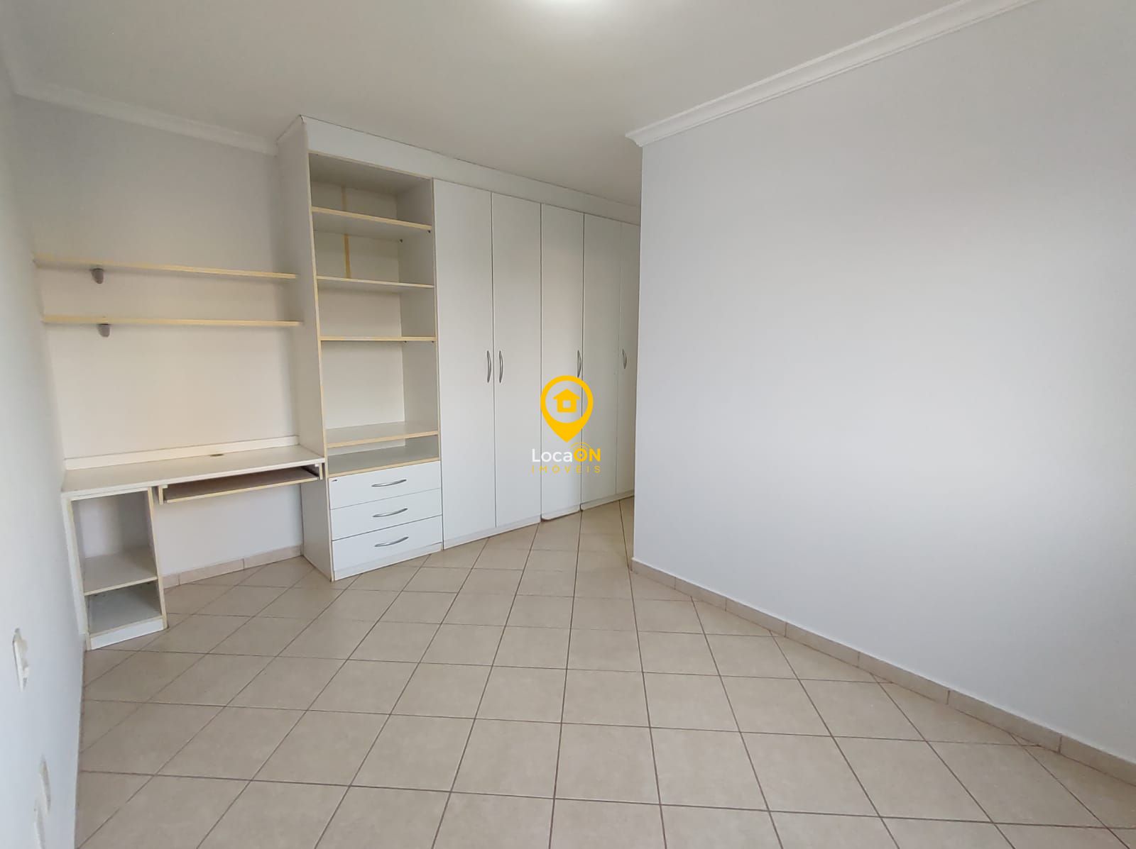 Apartamento para alugar com 1 quarto, 40m² - Foto 11