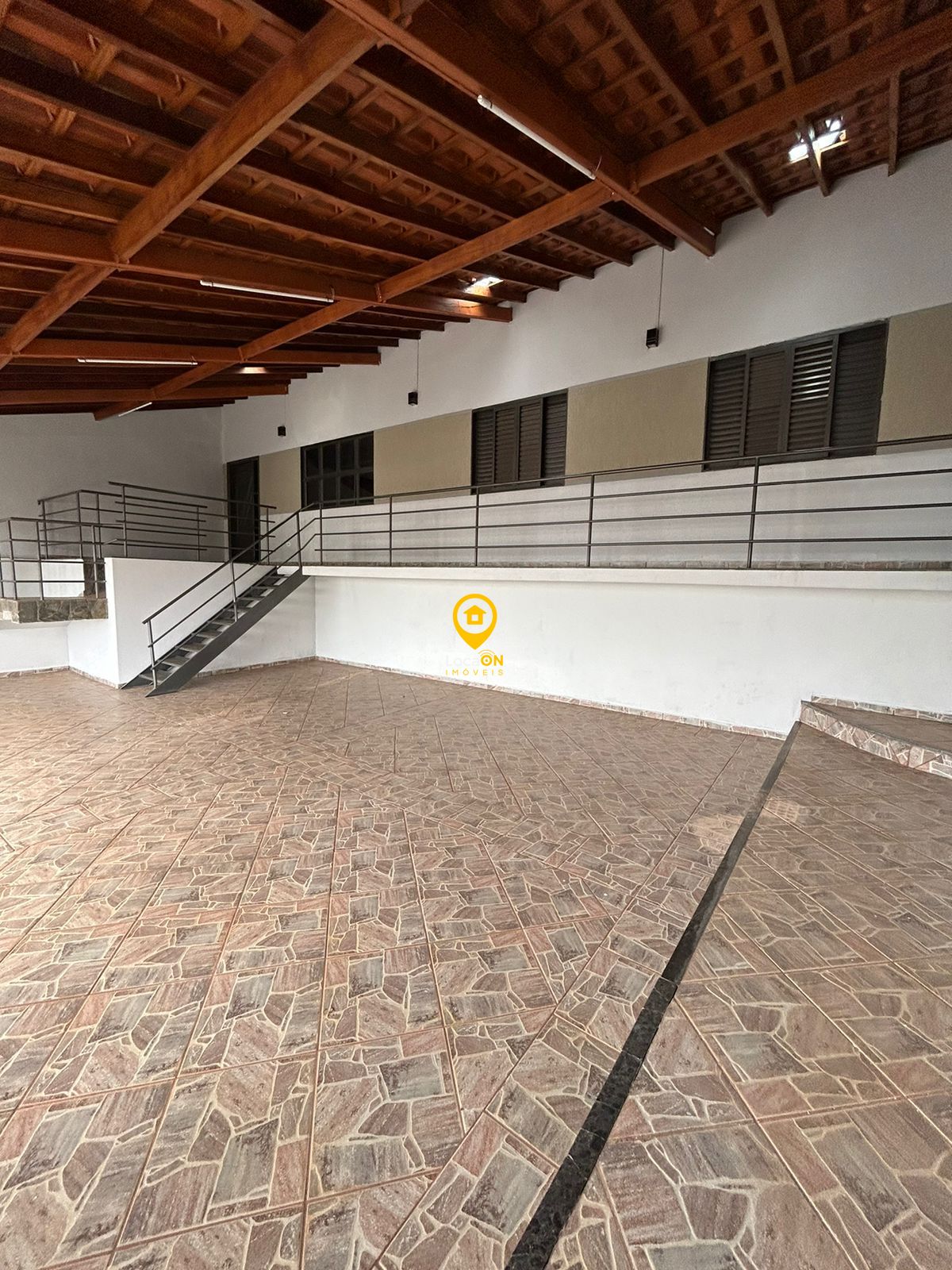 Casa para alugar com 3 quartos, 220m² - Foto 4