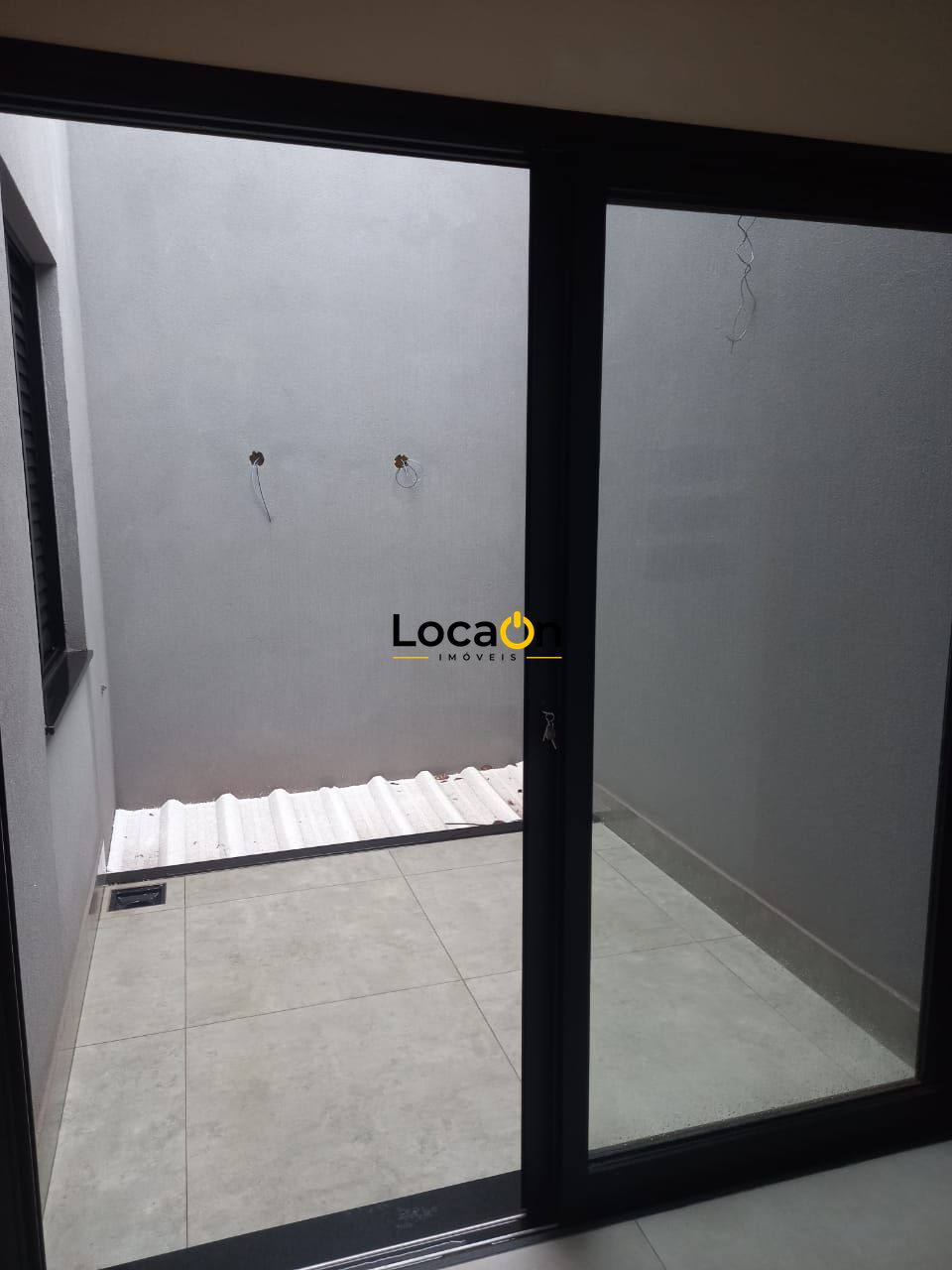 VENDE - Casa em condomíneo fechado - 3 siotes - Bonfim Paulista - 258m²