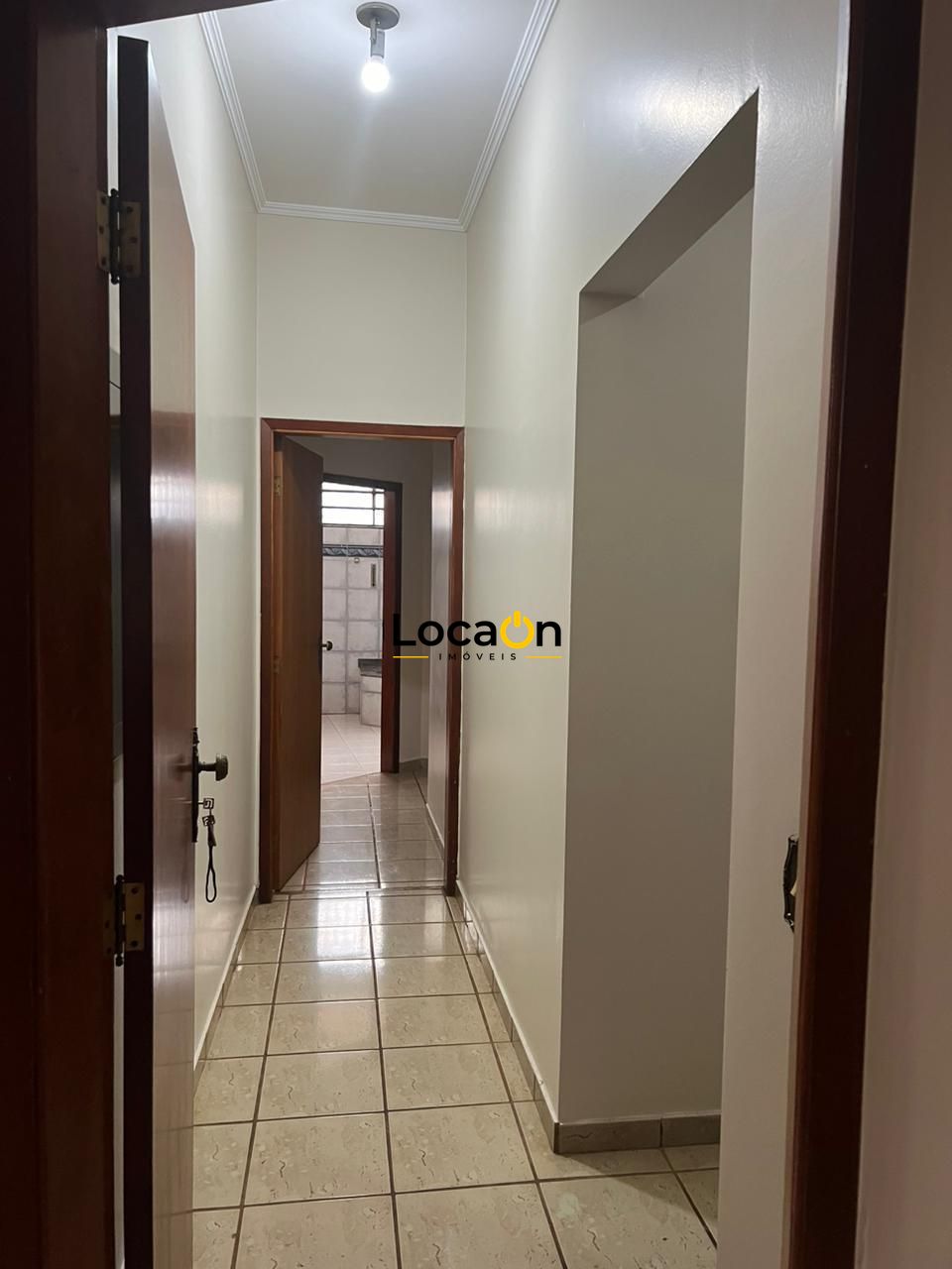 ALUGA- Casa 3 suites e 3 vagas Cidade Universitária
