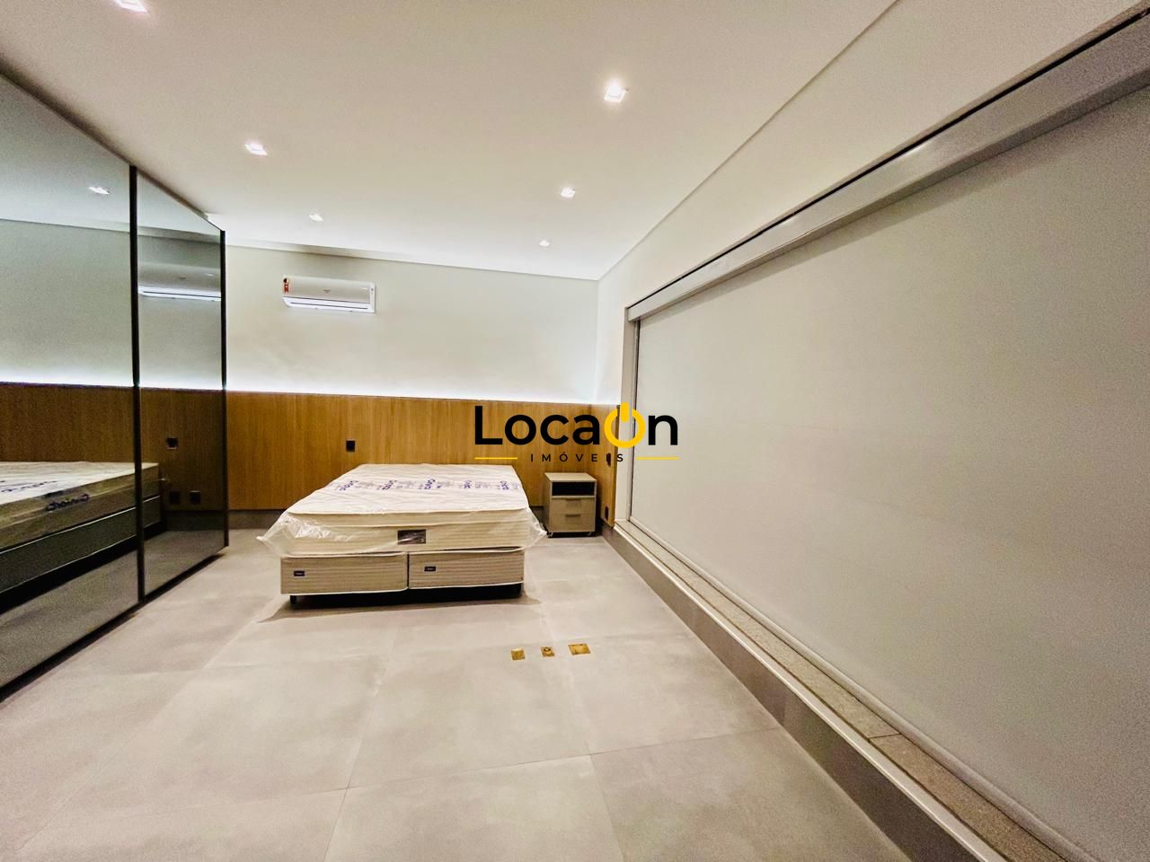 ALUGA - Studio Semi-mobiliado no Jardim Botânico - Cond. Le Mond Parc