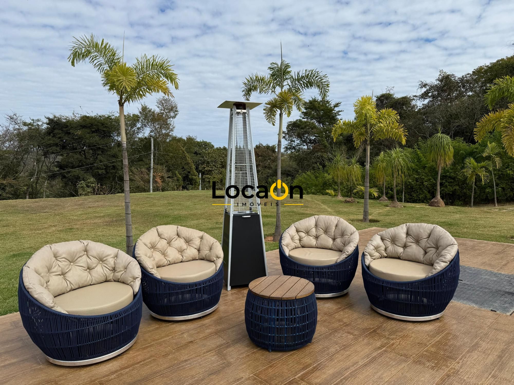 VENDE - Sitio em Esmeraldas-MG com Casa de luxo.