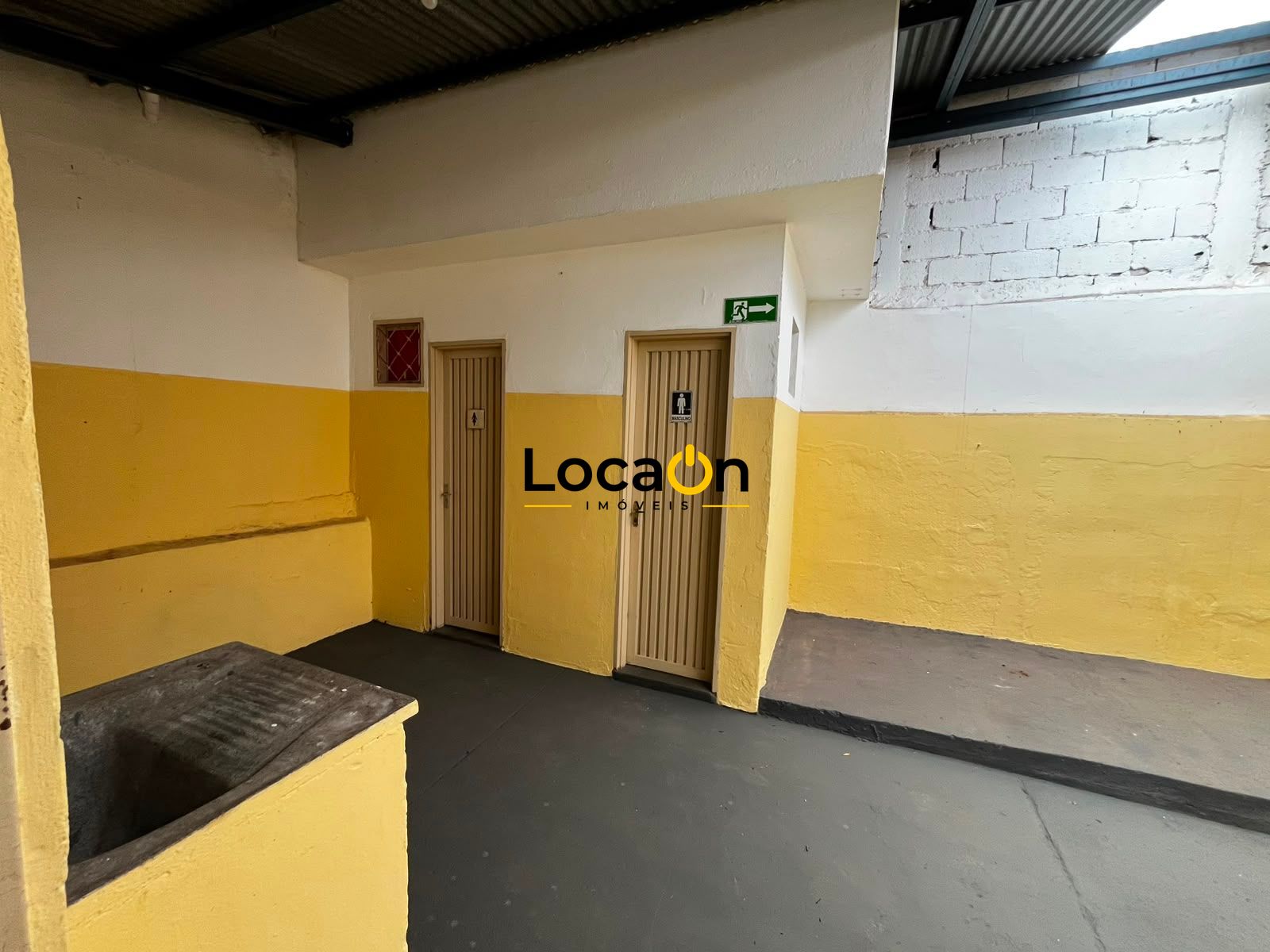 ALUGA - Galpão com 320m² bairro Tanquinho - Ribeirão Preto SP