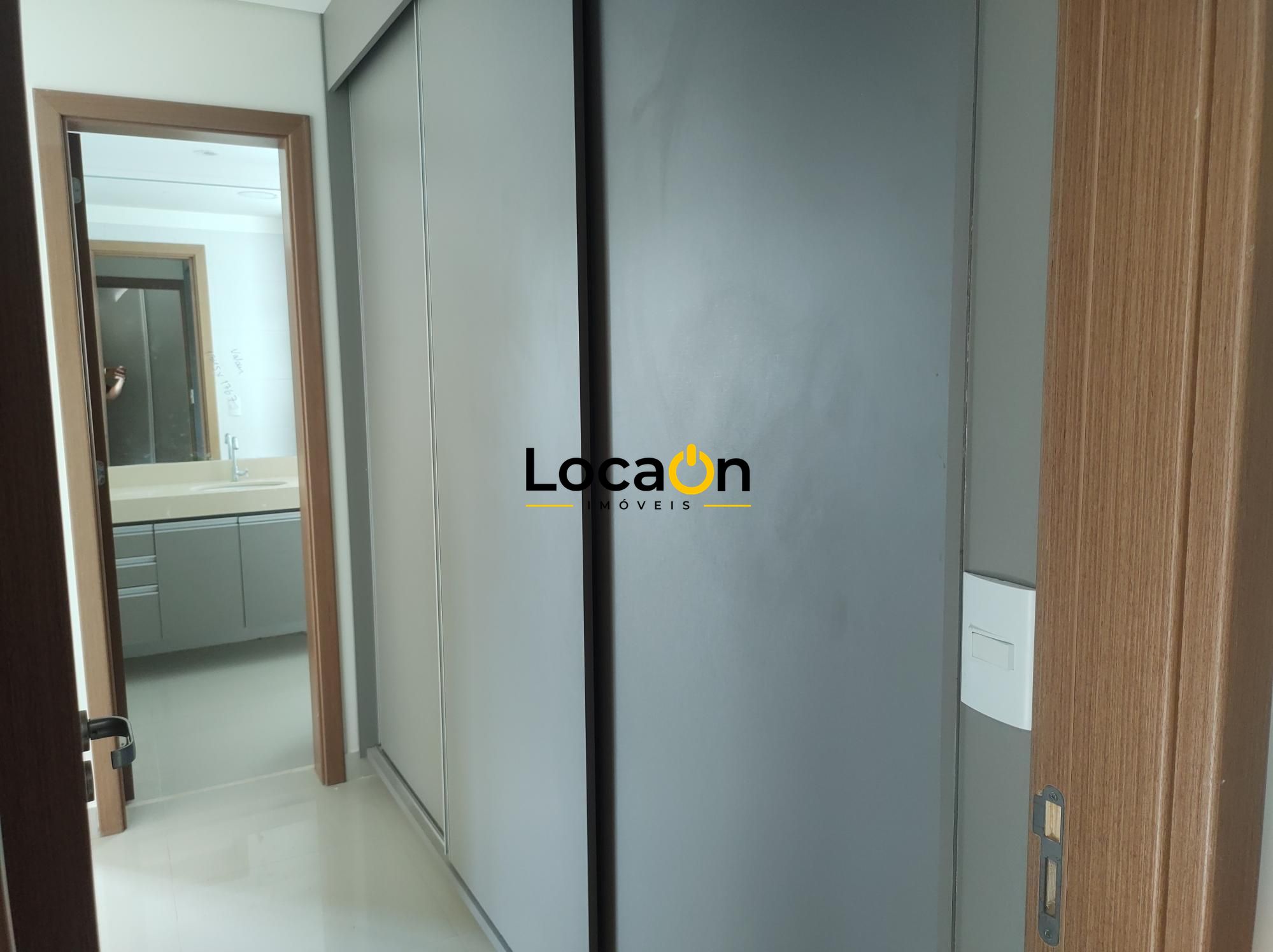 Alugo - Apartamento 2 quartos sendo 1 suíte próximo ao Parque Raia