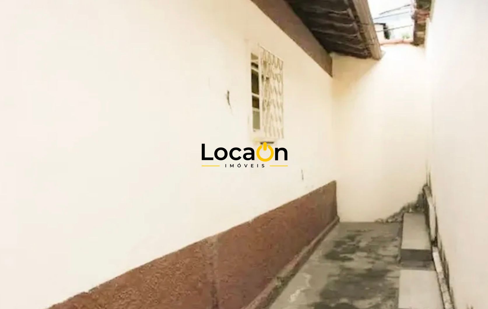 ALUGA-SE casa comercial com 110m2 no bairro Alípio de Melo em Belo Horizonte.