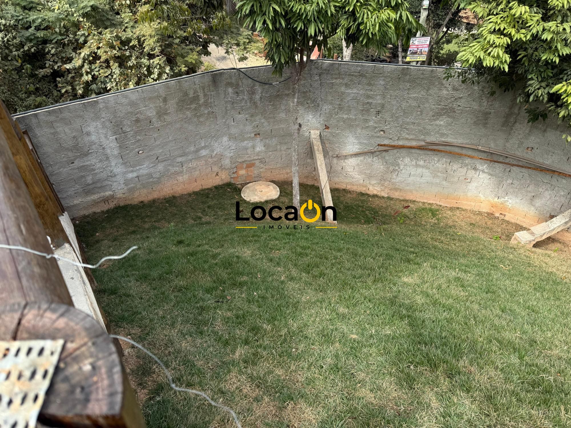VENDE - Sitio em Esmeraldas-MG com Casa de luxo.