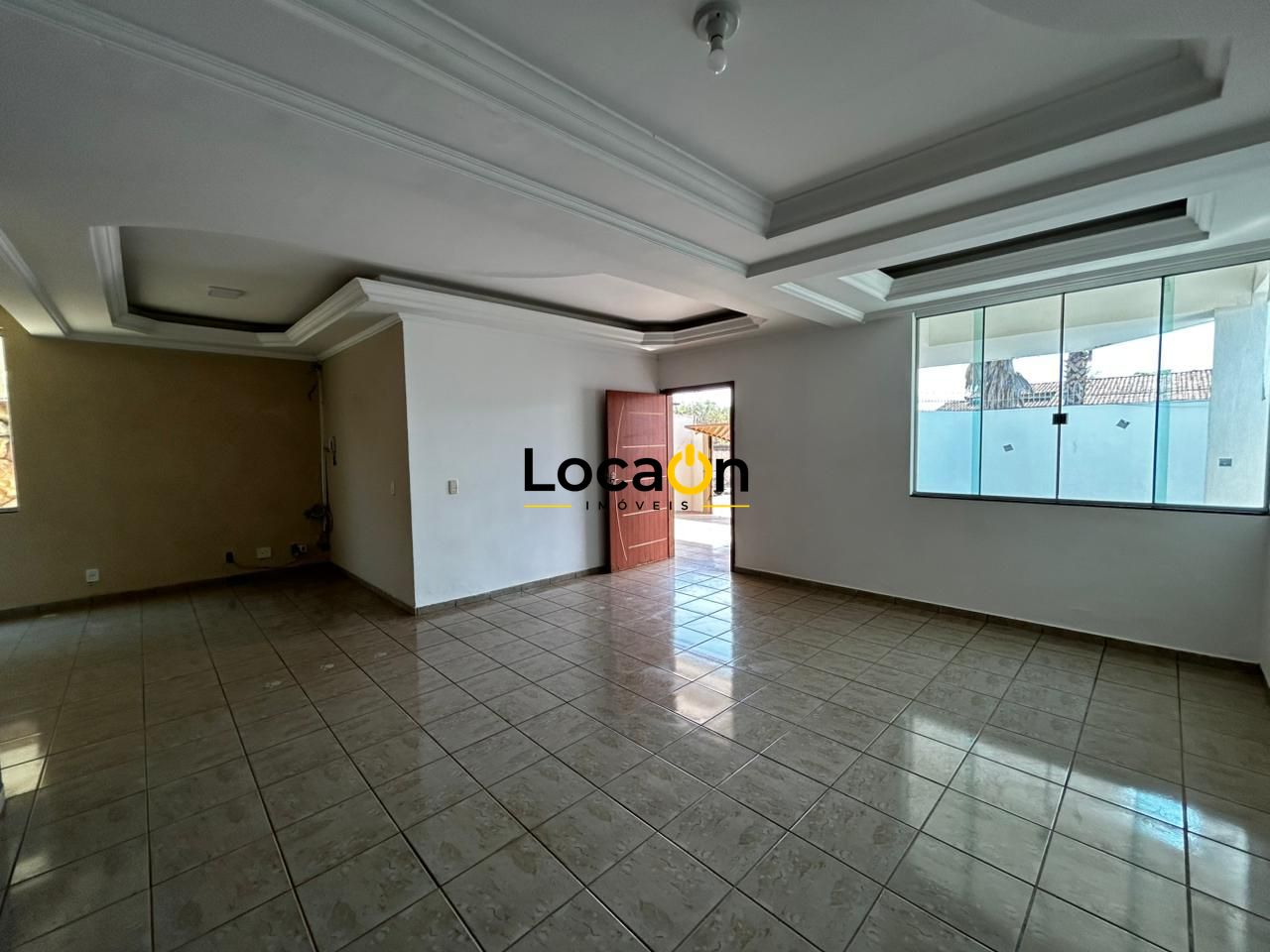 ALUGA - Casa/Sobrado 4 quartos com suítes - Bairro Jd Planalto - Goiânia