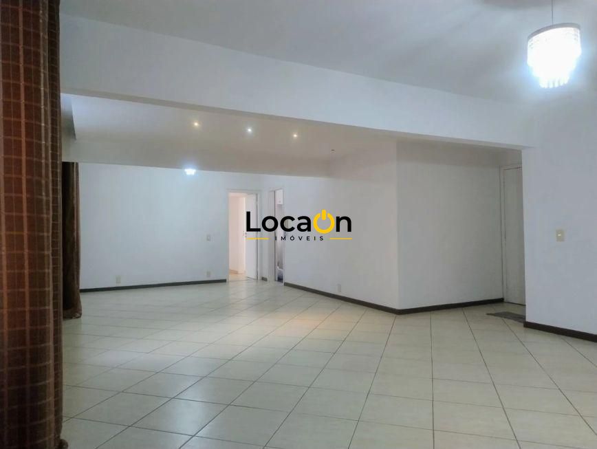 ALUGA - Apartamento com 3 Quartos no bairro Santo Antônio em Belo Horizonte.