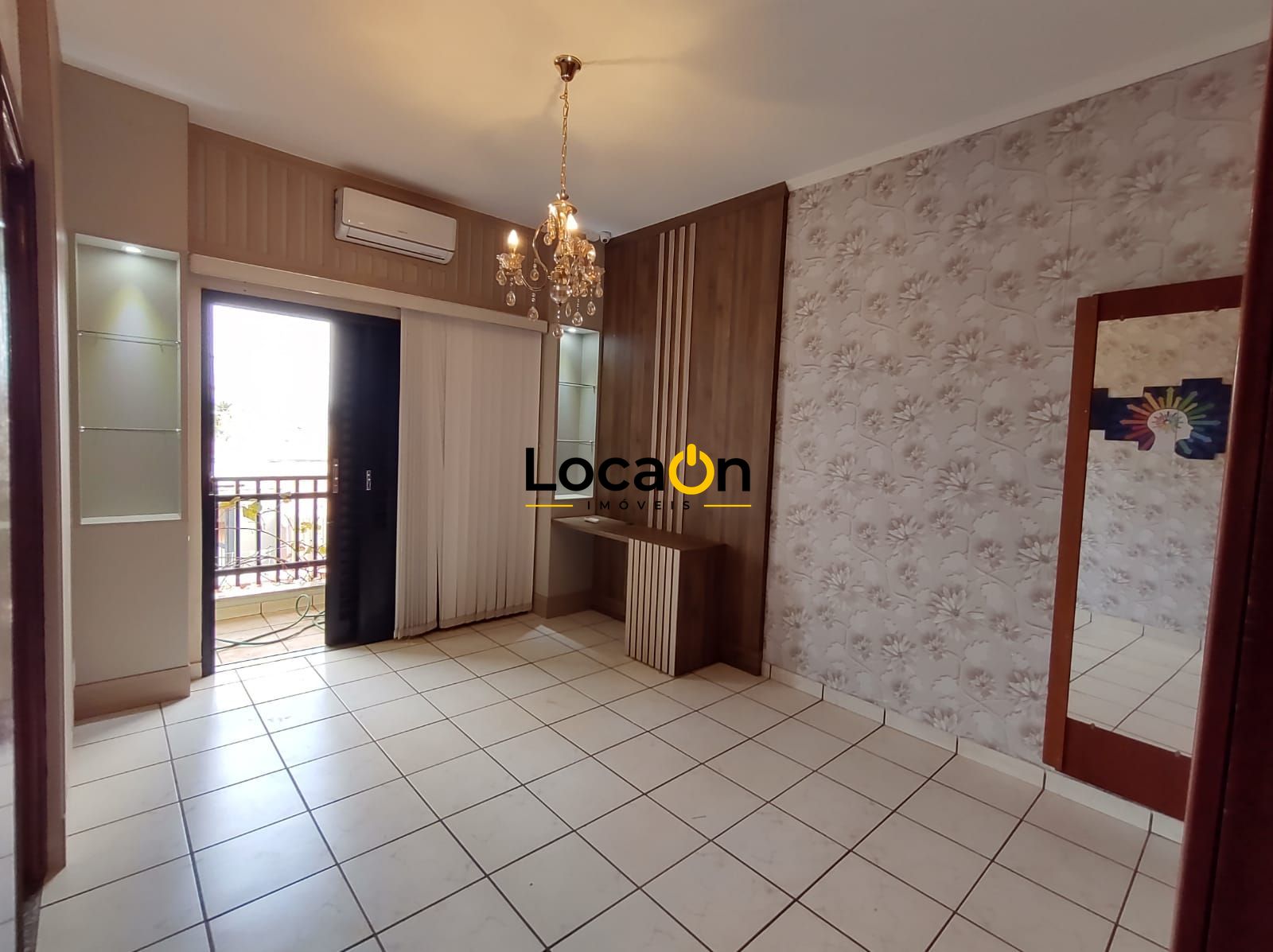 ALUGA - Casa Comercial ou Residencial Mobiliada na Ribeirânia com 8 salas e Rece