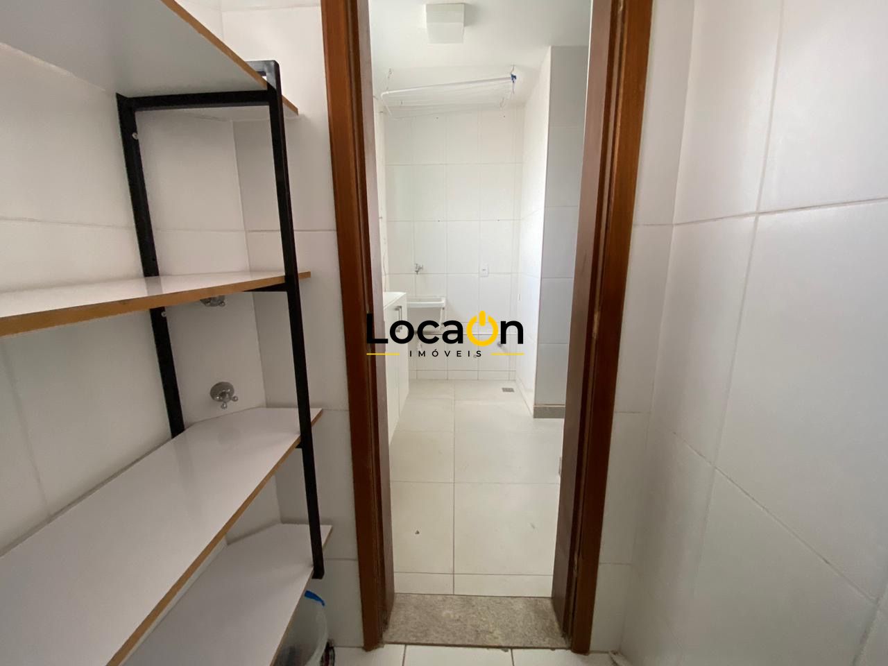 ALUGA-SE apartamento com 4 quartos no bairro Buritis em Belo Horizonte.