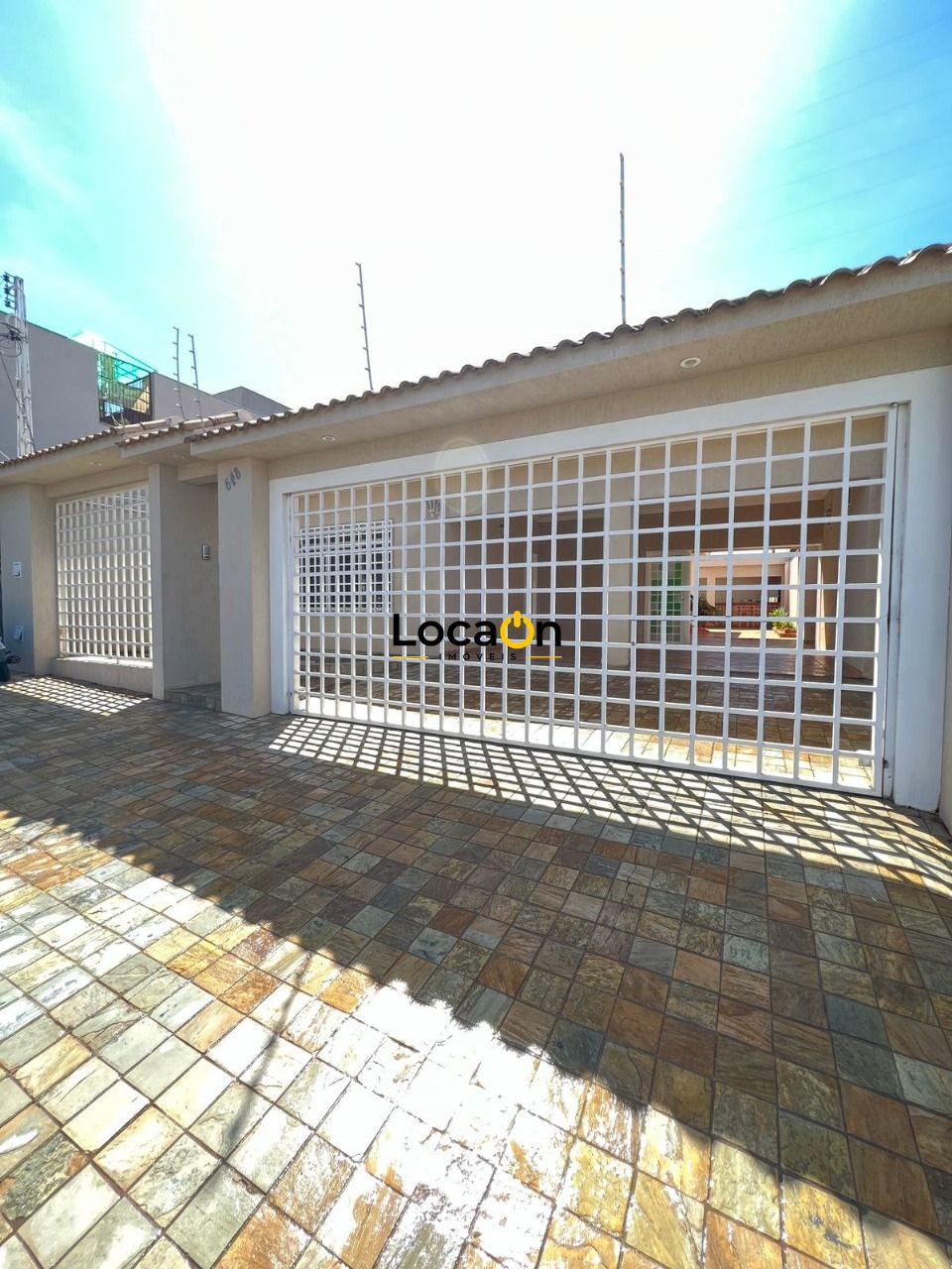 VENDE - Casa Térrea com 2 cozinhas, no barro do Ipiranga - Ribeirão preto