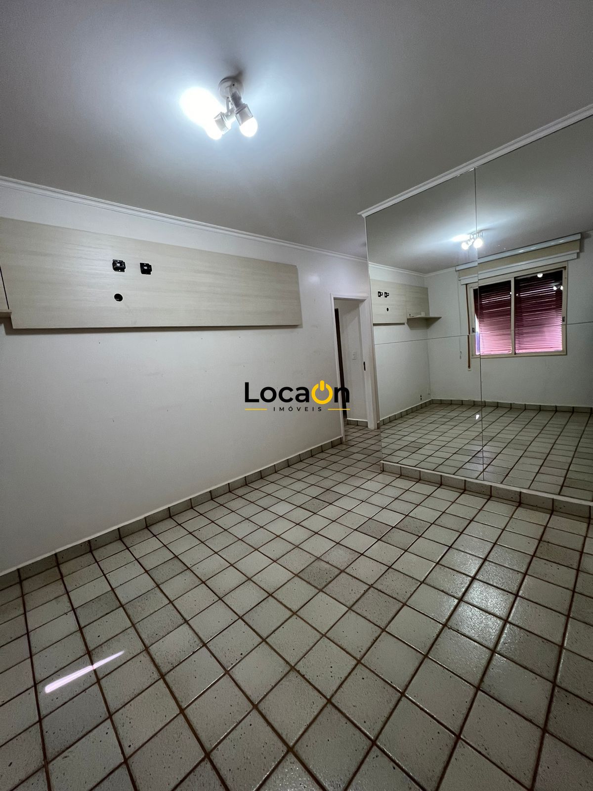 VENDE - Apartamento com vista para o Pq. Curupira, 170m², 1 suíte + 2 dormitório