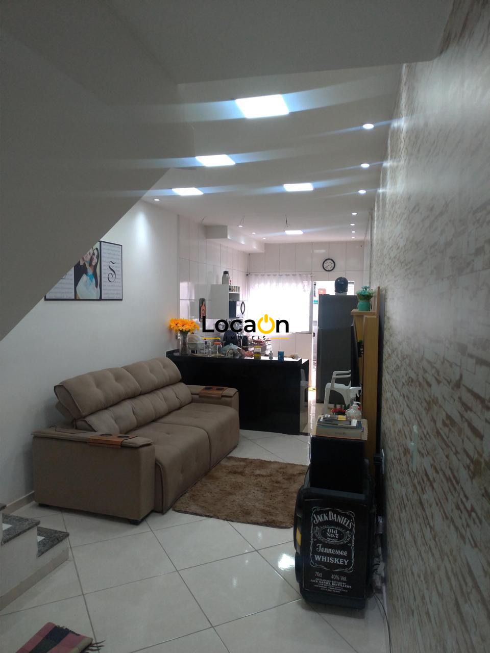 VENDE-SE casa duplex com 3 quartos no bairro Mantiqueira em Belo Horizonte.