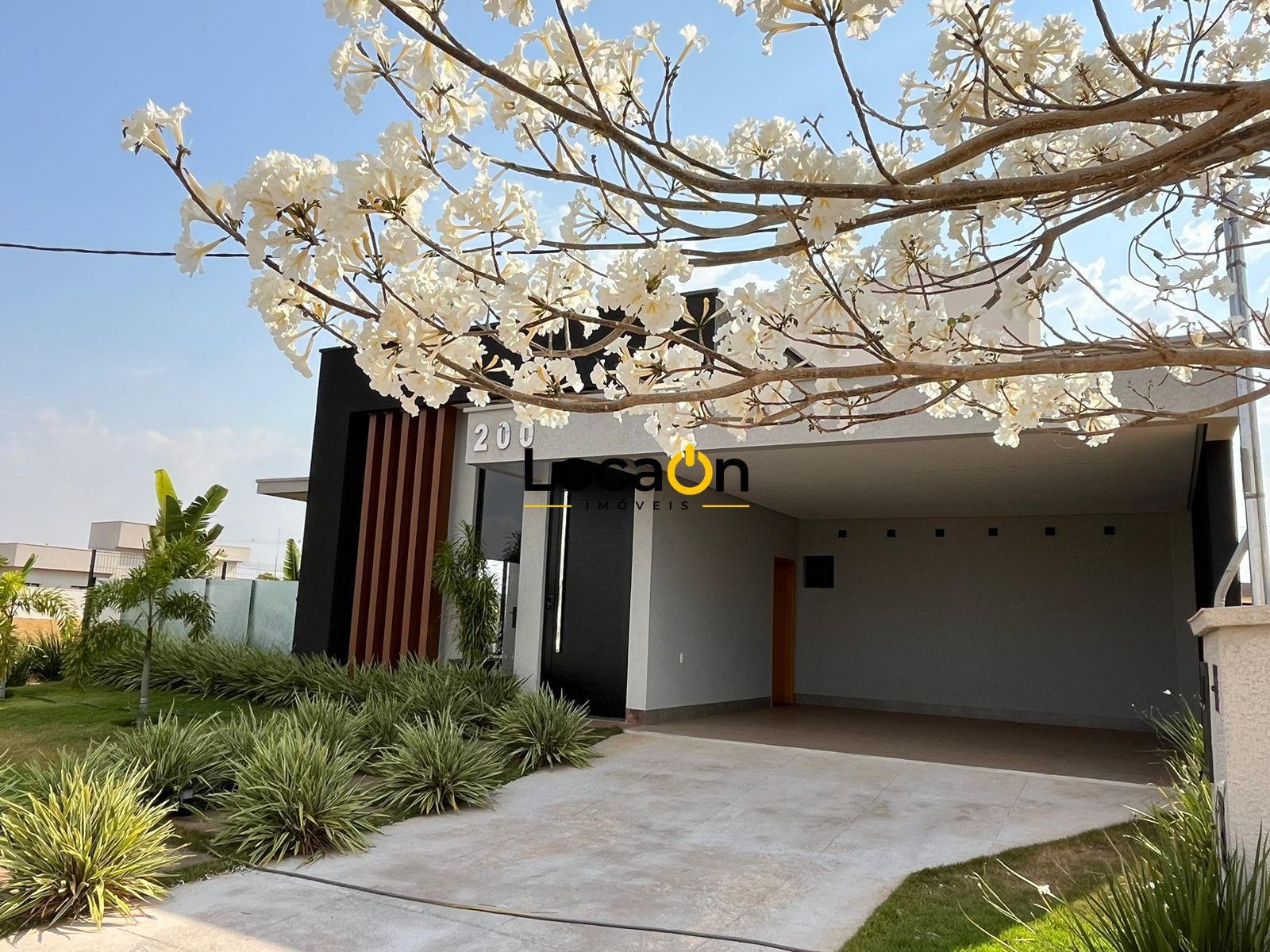 VENDE - Casa Alto Padrão 4 Suítes Condominio Terras Alpha - Goiânia - GO