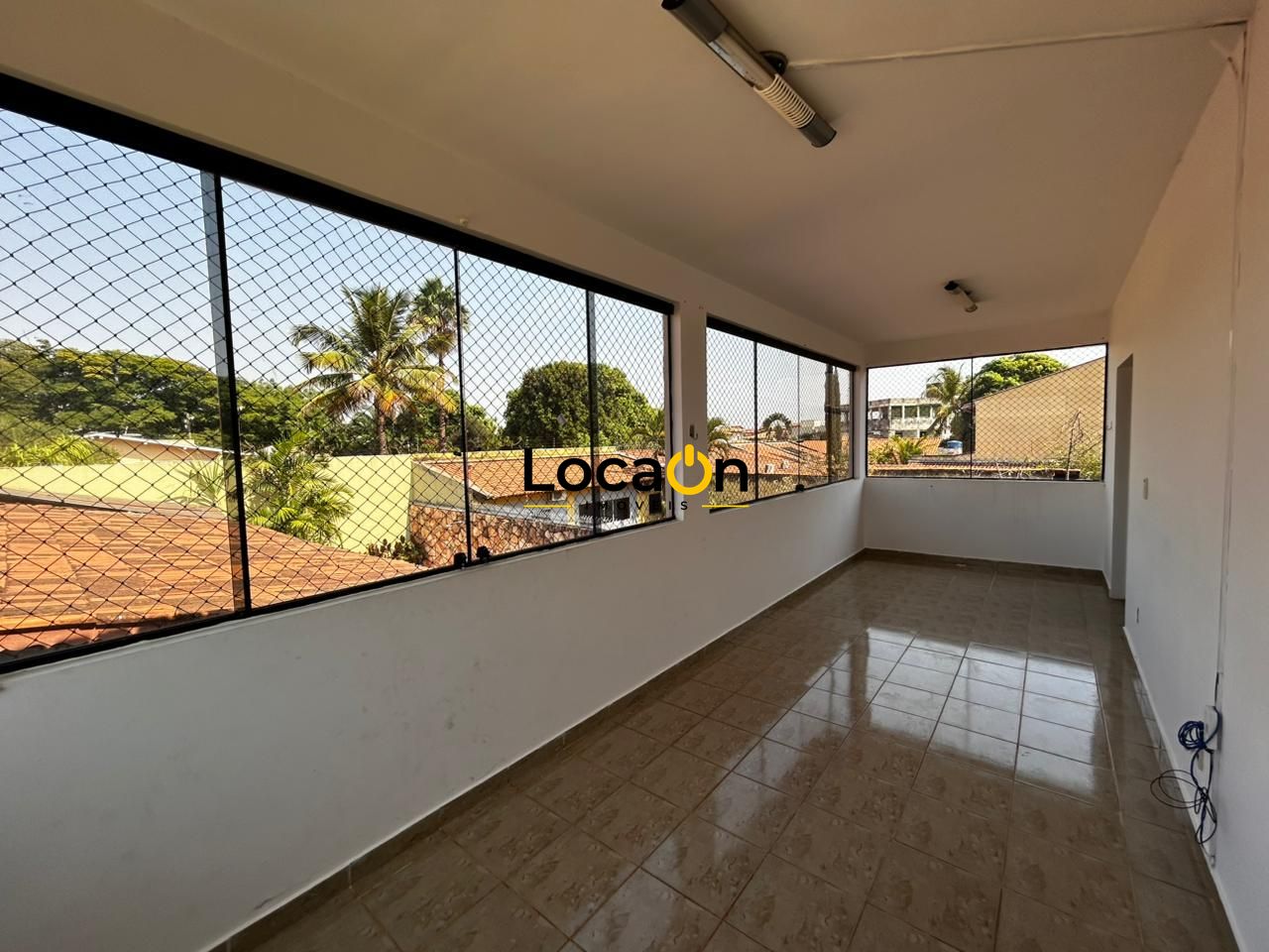 ALUGA - Casa/Sobrado 4 quartos com suítes - Bairro Jd Planalto - Goiânia