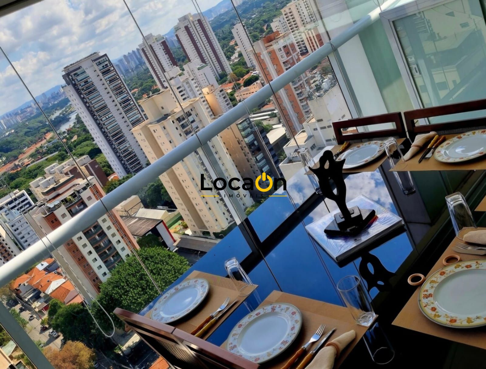 VENDE - Apartamento Mobiliado de Alto Padrão - Bairro Pinheiros - São Paulo SP