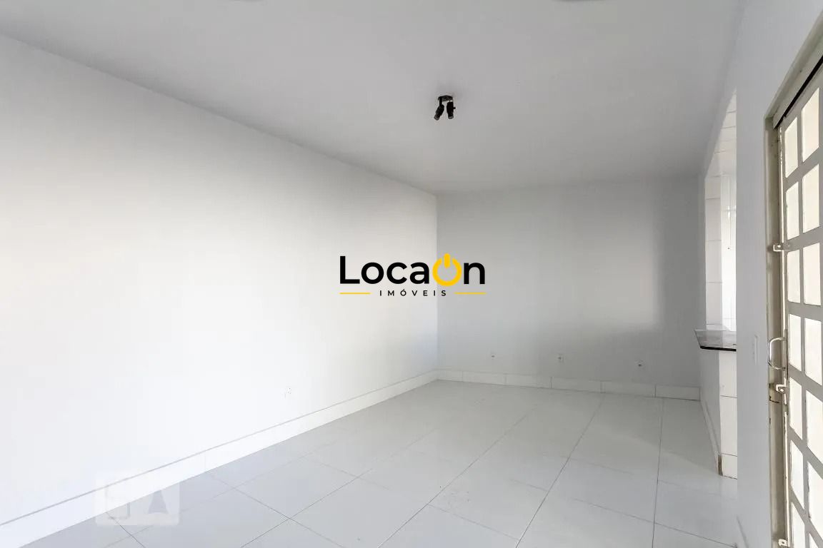 ALUGA - Casa 2 Quartos - Residencial Santa Fe - Goiania - GO