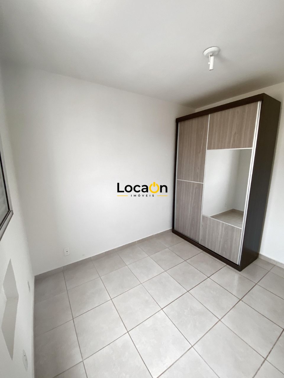 VENDE - Apartamento, 2 quartos com armarios, cozinha americana - City Ribeirão