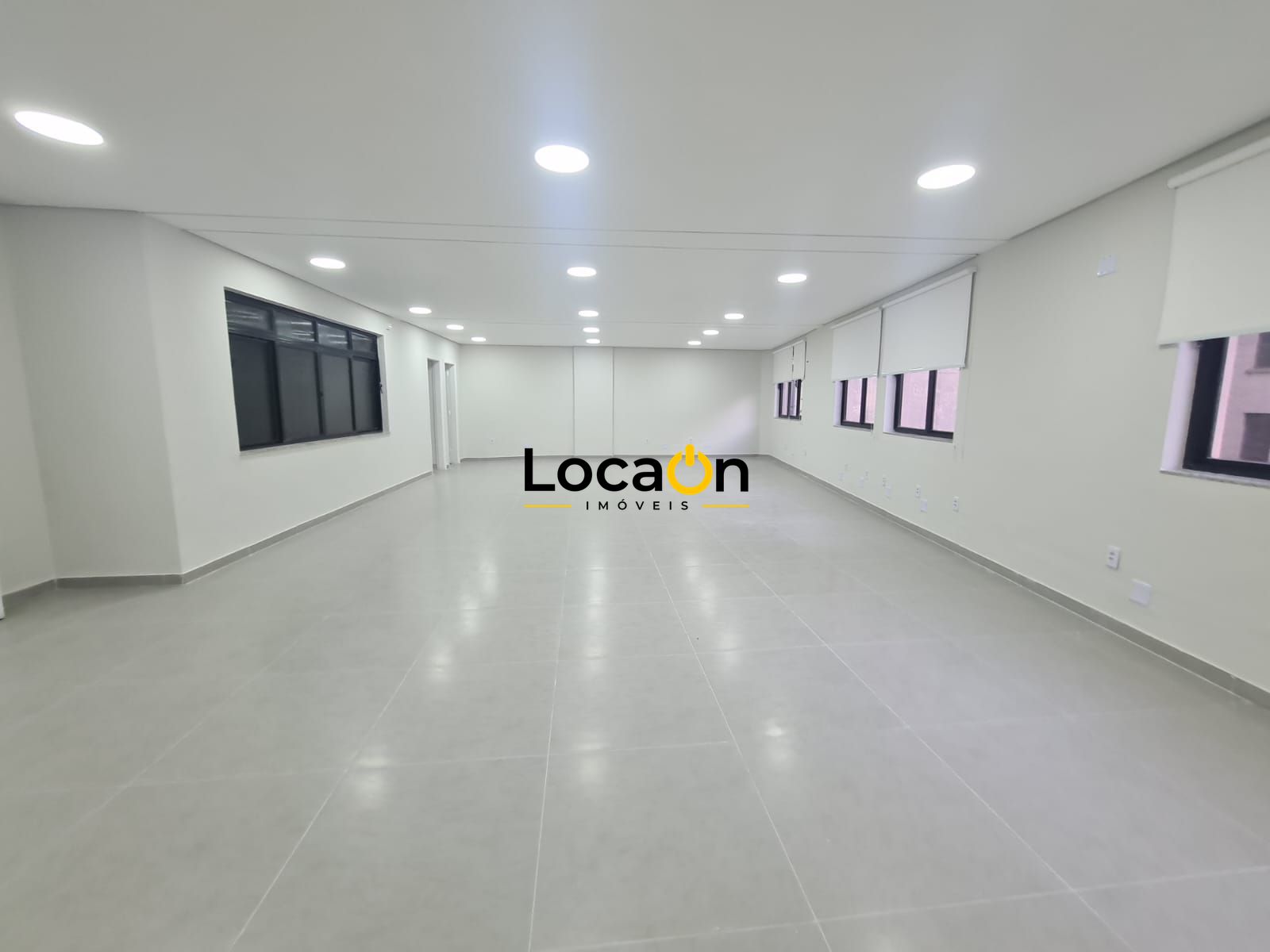 ALUGA - Conjunto Comercial / Sala para alugar 105 m² no centro de São Paulo/SP