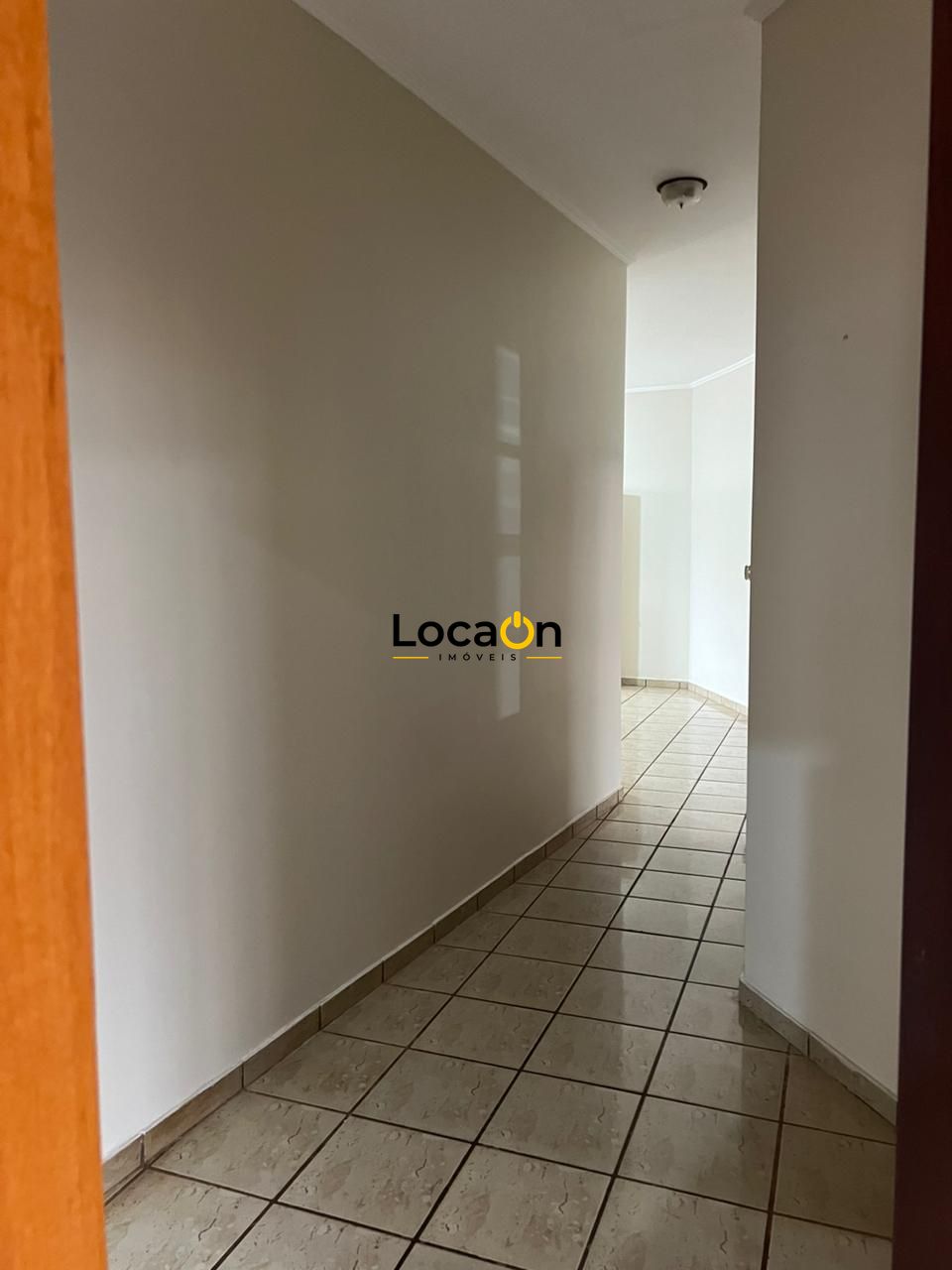 ALUGA- Casa 3 suites e 3 vagas Cidade Universitária