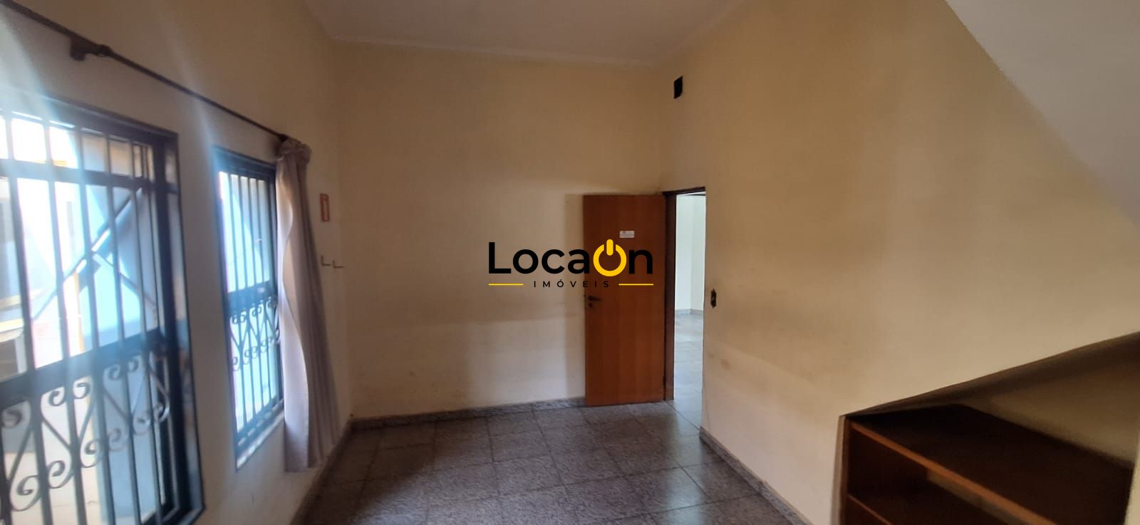ALUGA-SE, Sobrado de 186mt Campos Elíseos