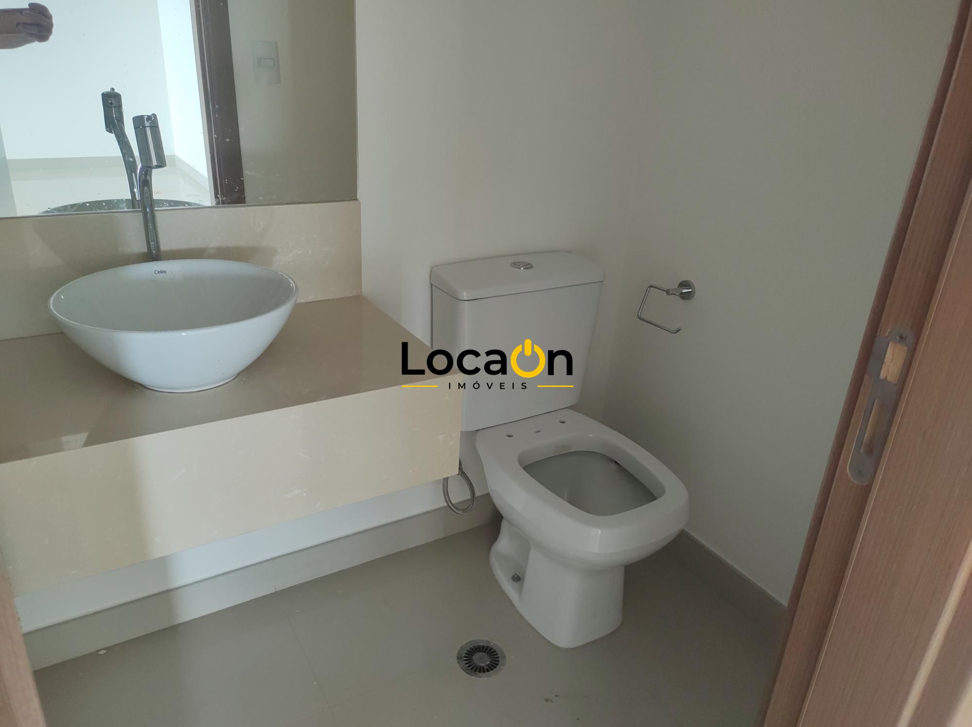 Alugo - Apartamento 2 quartos sendo 1 suíte próximo ao Parque Raia