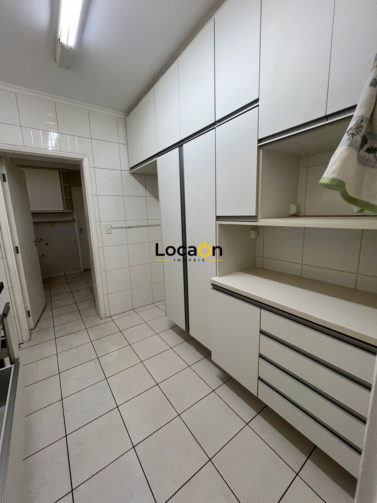 VENDE - Apartamento com vista para o Pq. Curupira, 170m², 1 suíte + 2 dormitório