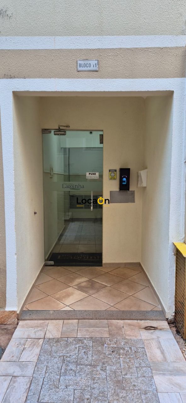 VENDE - Apartamento em condomineo - 2 Dormitórios
