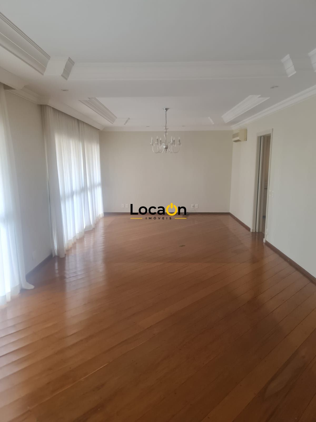 ALUGA - Apartamento com 4 Suítes, 317 m², "Edifício Barão Da Una" Centro - Ribei