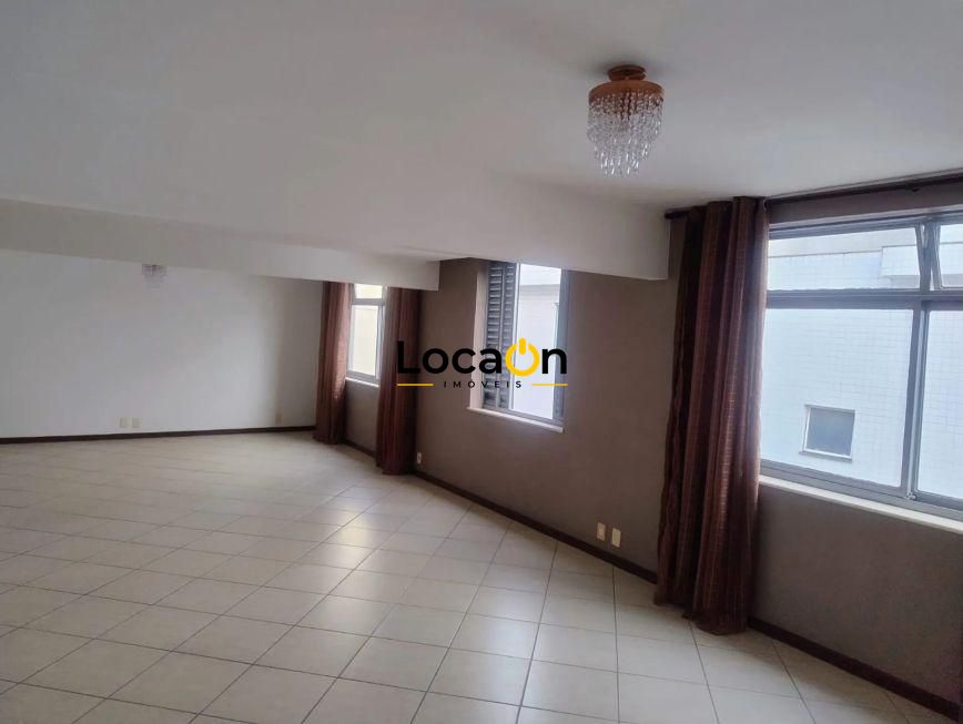 ALUGA - Apartamento com 3 Quartos no bairro Santo Antônio em Belo Horizonte.