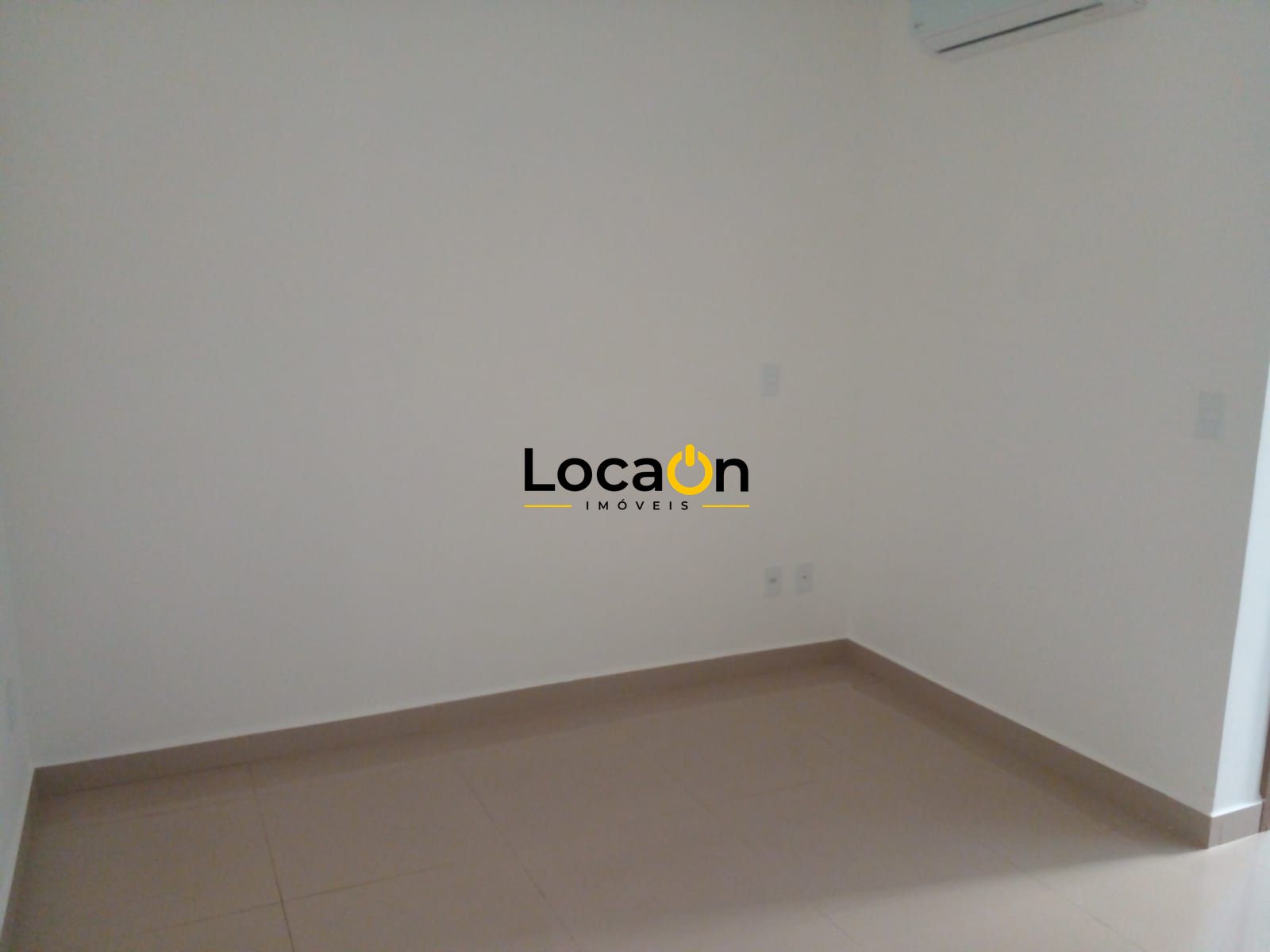 ALUGA - Apartamento c/ 3 Suítes, 121 m², "Edifício Barcelona" no Nova Aliança -
