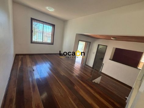 ALUGA - Casa Comercial ou Residencial no bairro Castelo em Belo Horizonte.