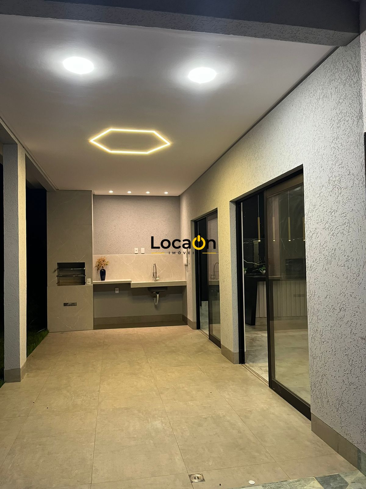VENDE - Casa Alto Padrão 4 Suítes Condominio Terras Alpha - Goiânia - GO