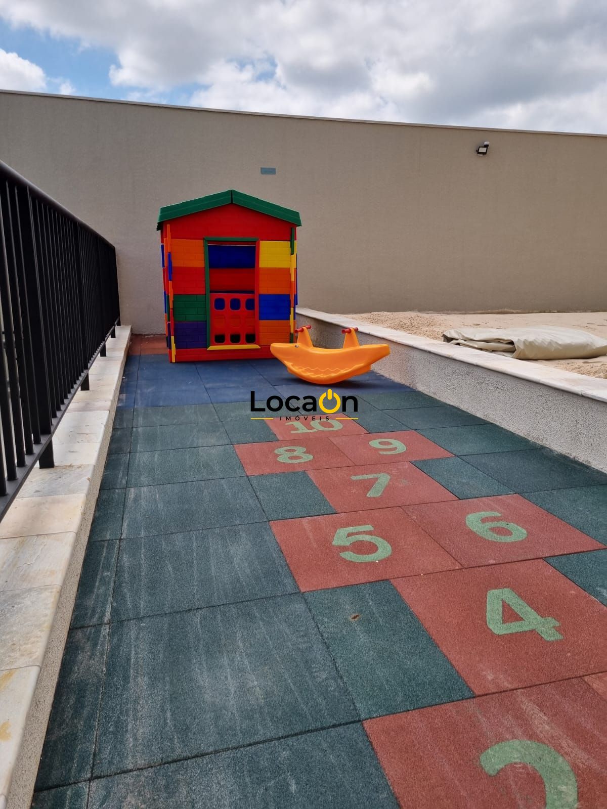 APARTAMENTO Vila do Golfe pronto para morar