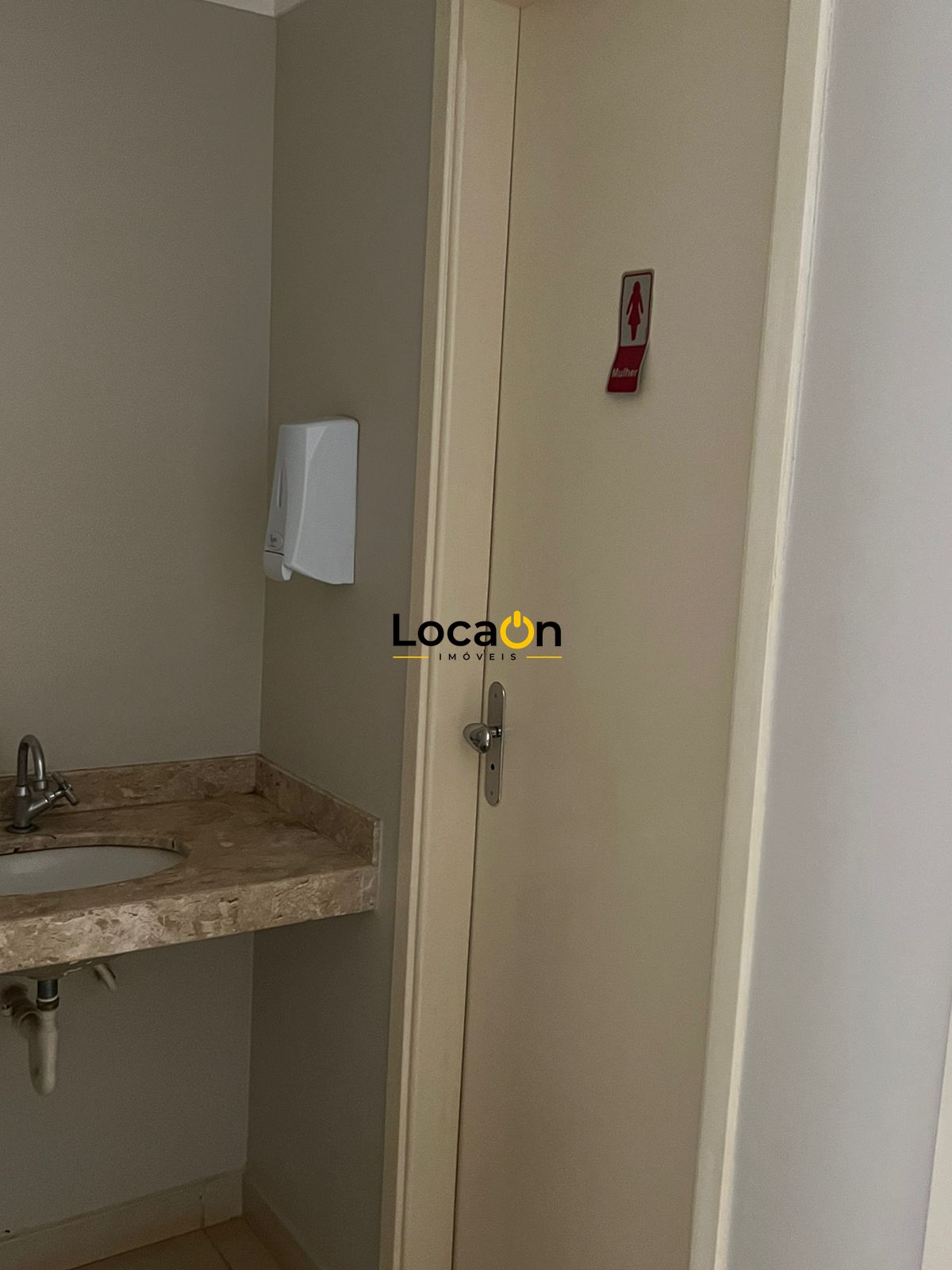 ALUGA- Apartamento 3 dormitórios, 2 vagas no Jardim Paulista