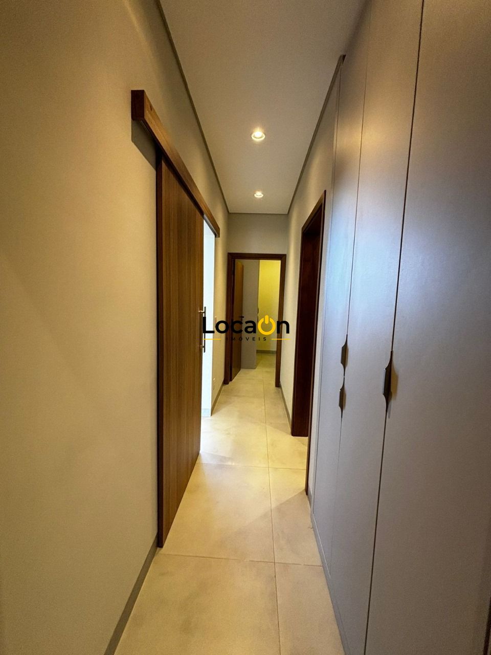 VENDE - Casa Quinta da Mata 1 - Condomínio Pereira Alvim - 3 Suites