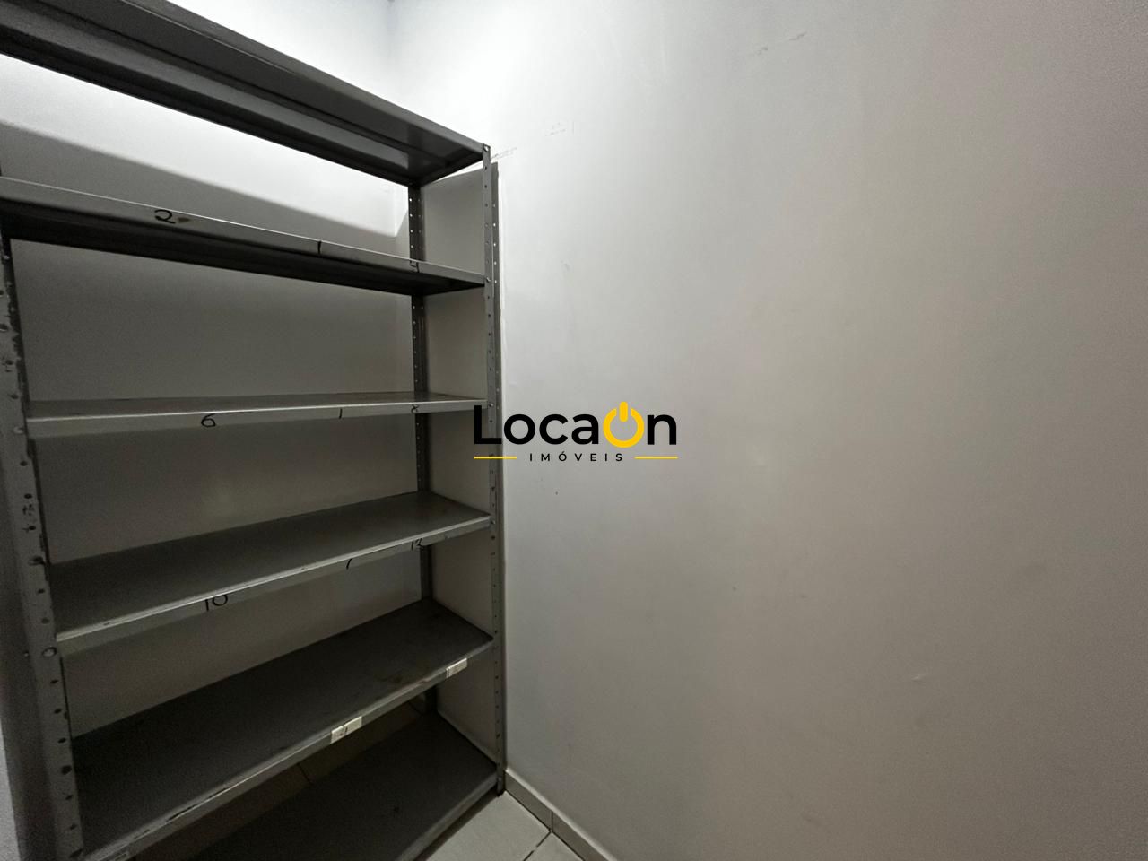 ALUGA - Casa/Sobrado 4 quartos com suítes - Bairro Jd Planalto - Goiânia