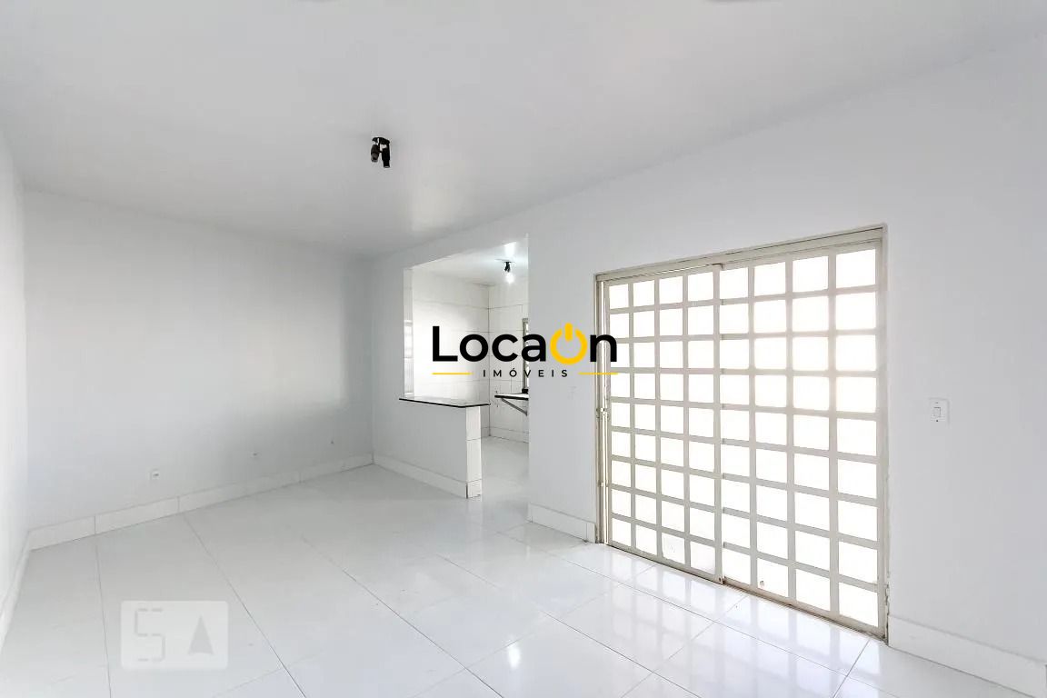 ALUGA - Casa 2 Quartos - Residencial Santa Fe - Goiania - GO